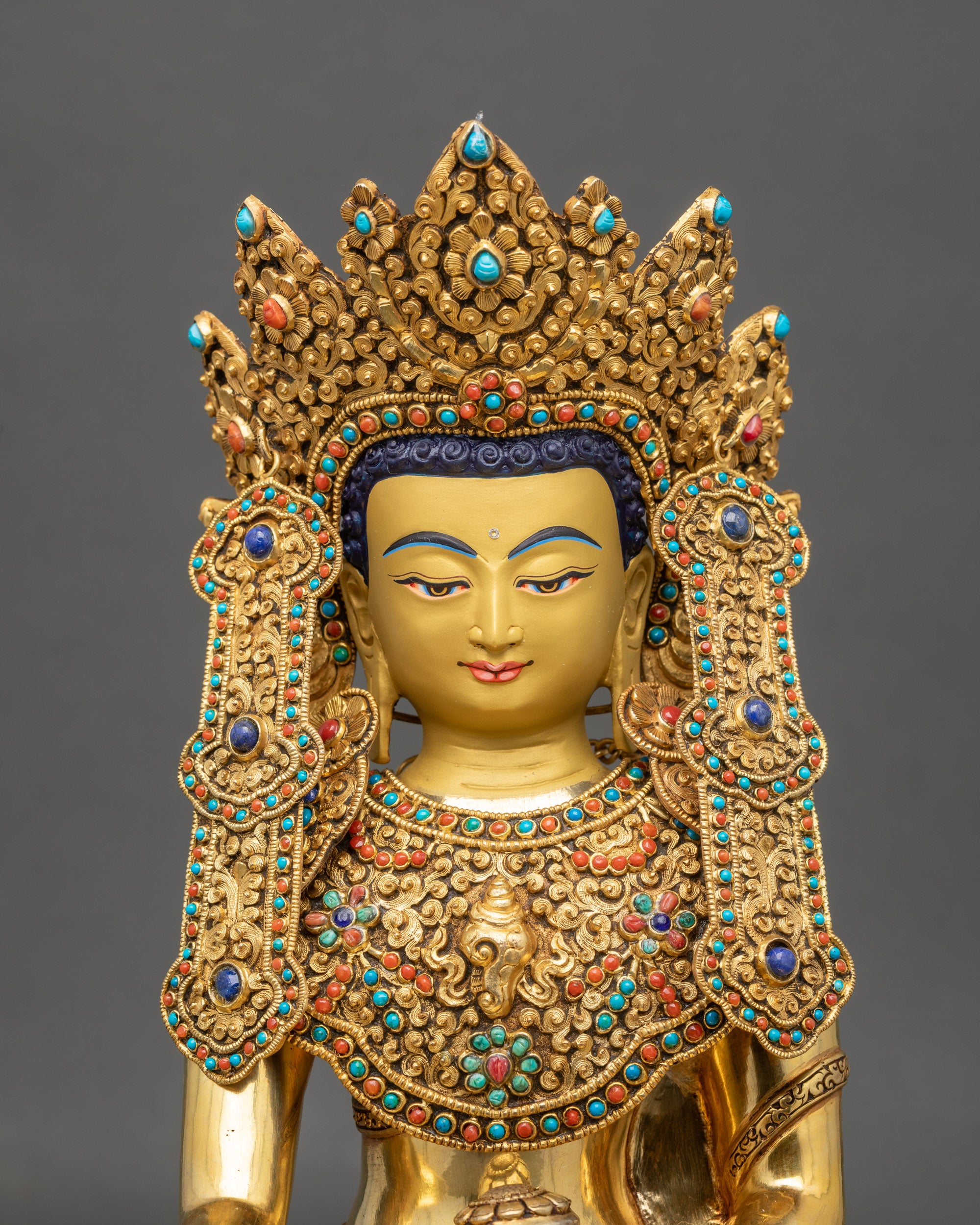 Regular close up showing intricate five-jeweled crown and jewelry on Jowo Shakyamuni
