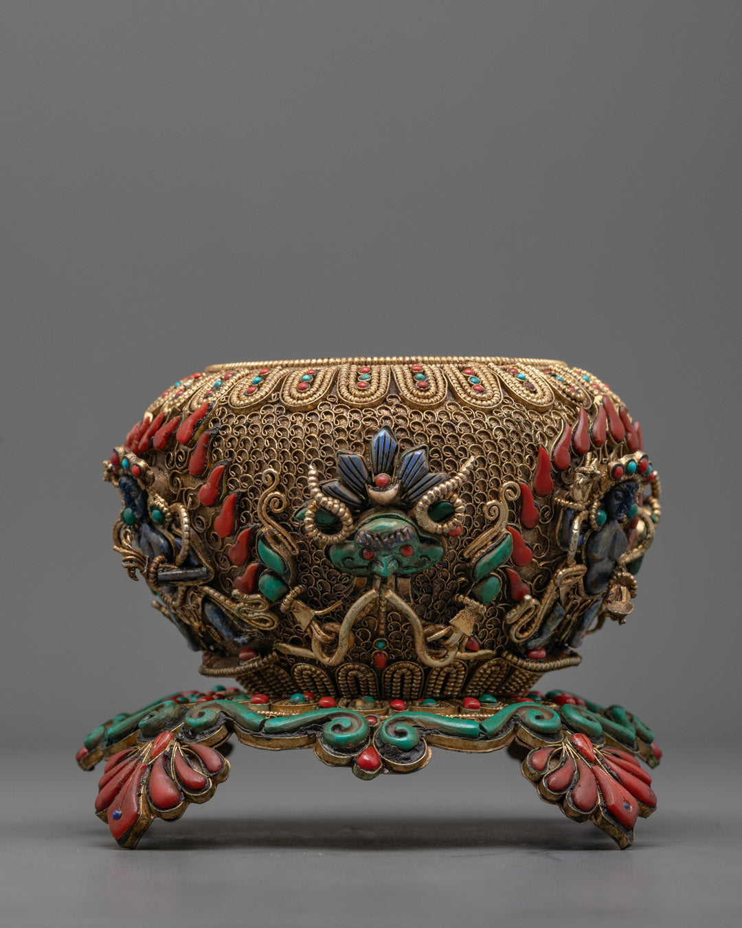Tibetan Rice Pot | Handcrafted Ritual Vessel from Nepal