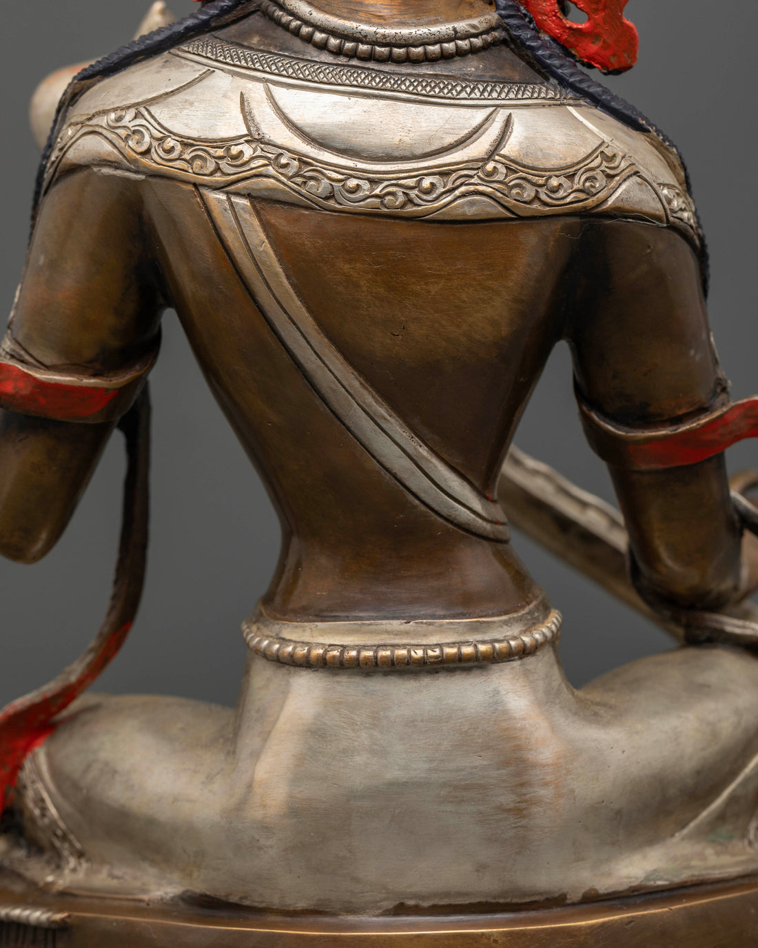 Elegant Oxidized Saraswati Statue: Crafted for Wisdom And Artistic Flourishing