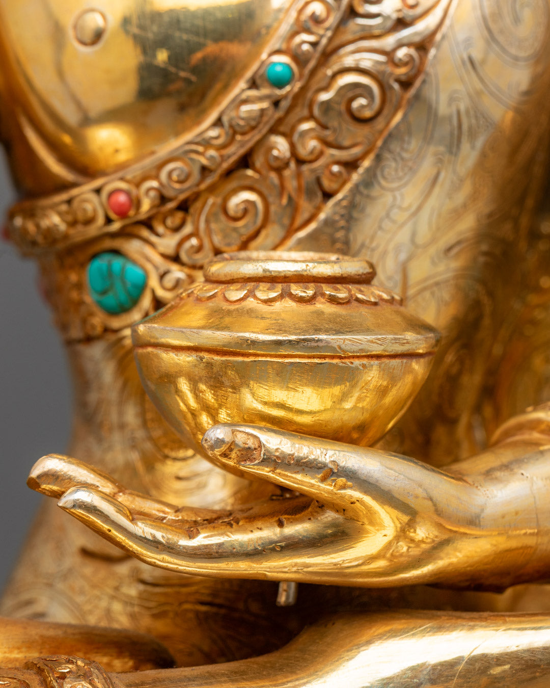 Nepalese Shakyamuni Buddha Statue | Gold Face
