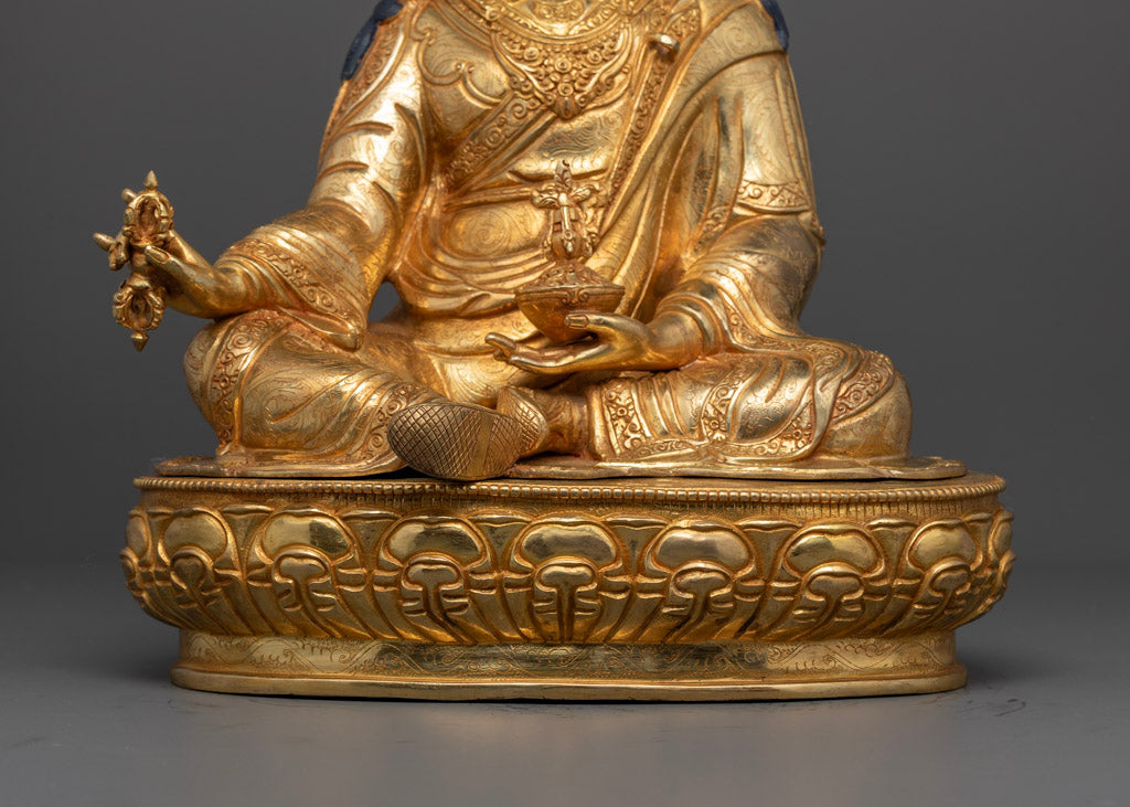 Guru Rinpoche Statue: Authentic Tibetan Craftsmanship