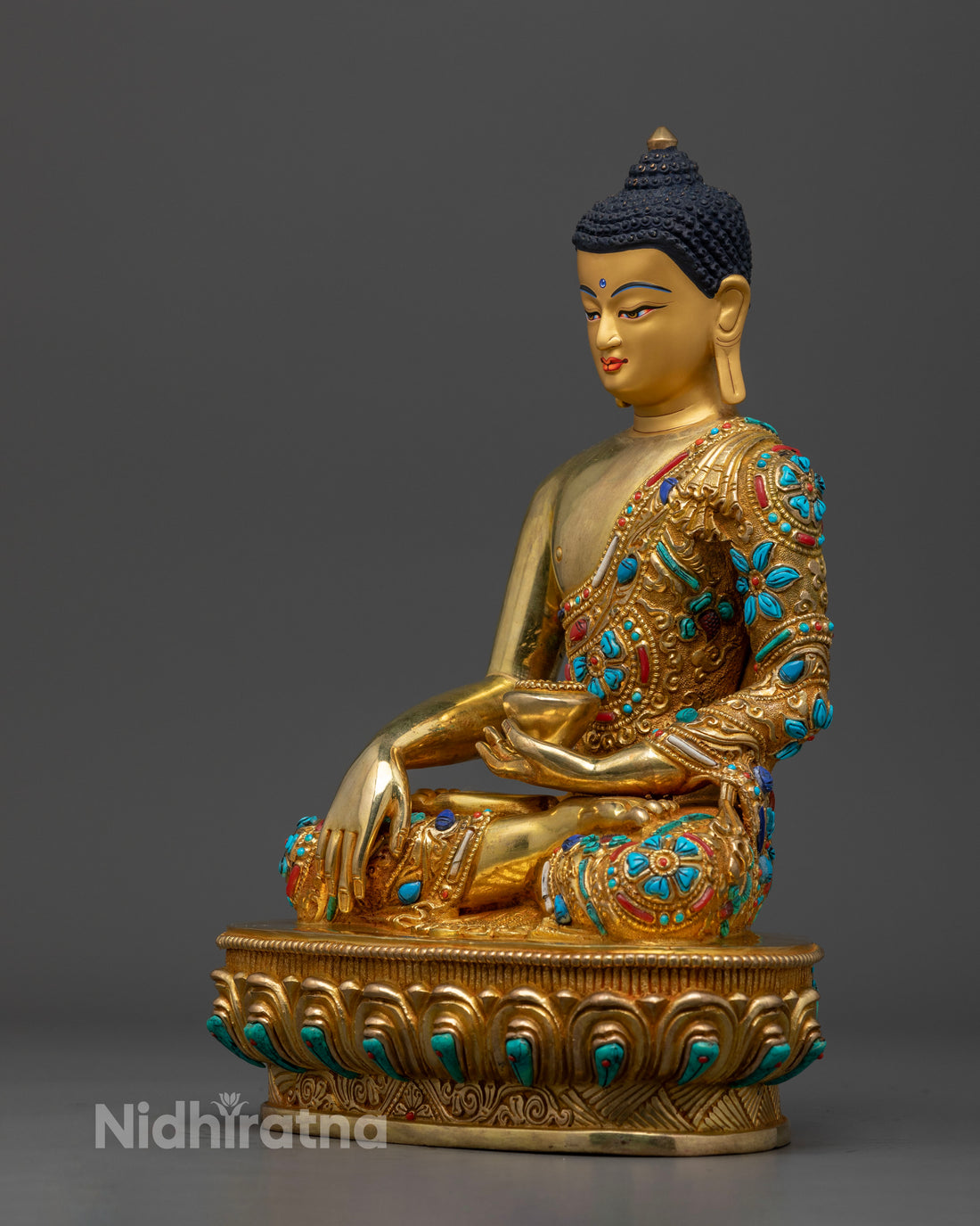 Buddha Shakyamuni Statue: Elevate Your Home