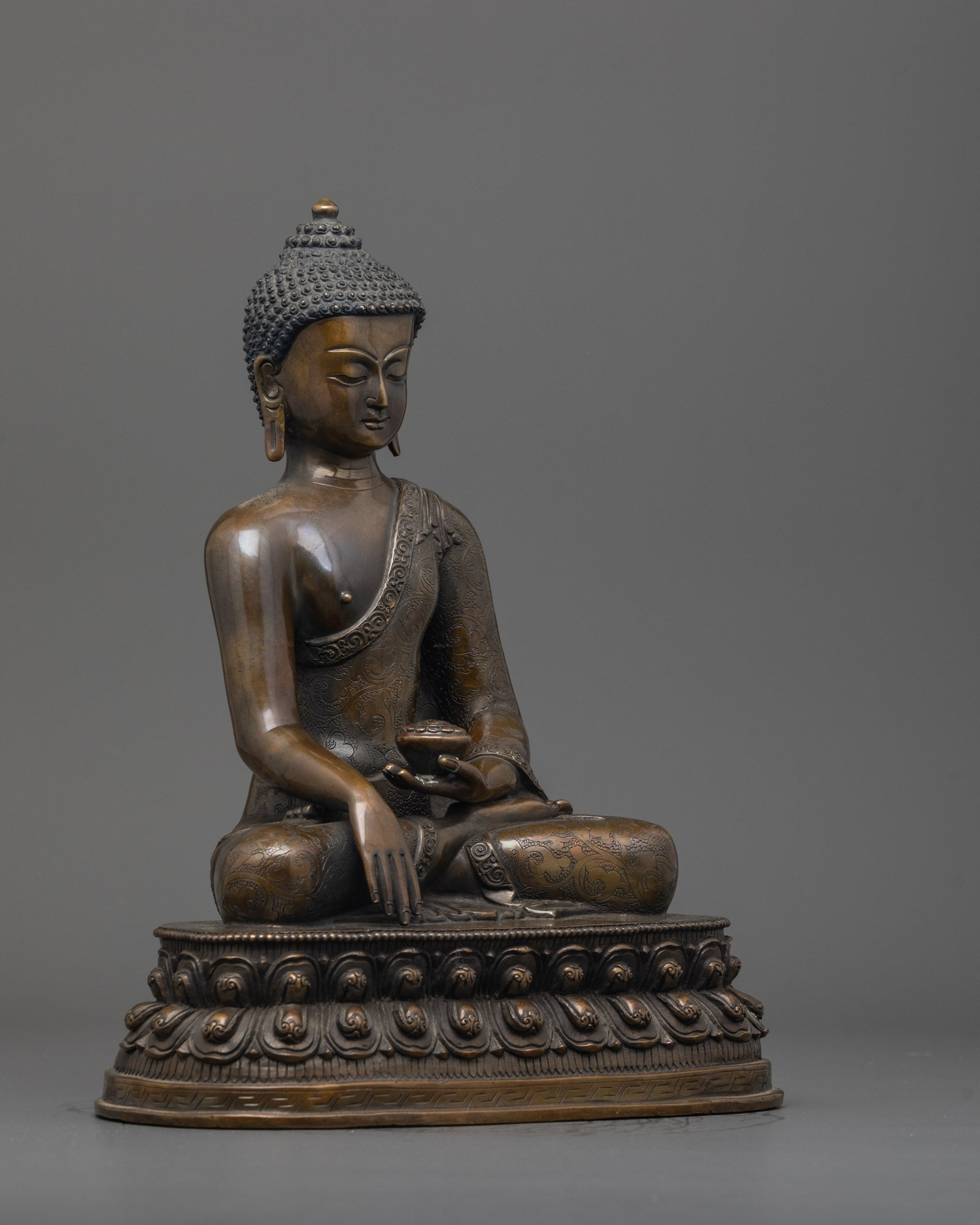 Buy Oxidized Shakyamuni Buddha Statue | Timeless Buddhist Sculpture