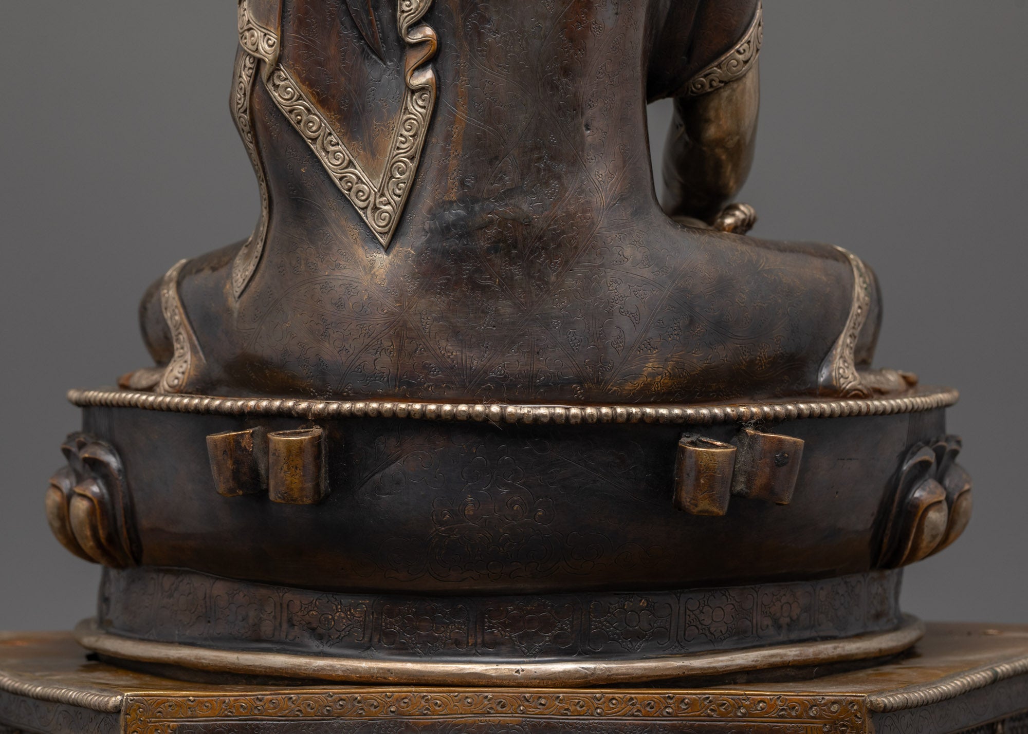 Shakyamuni Buddha with two Disciples Statue