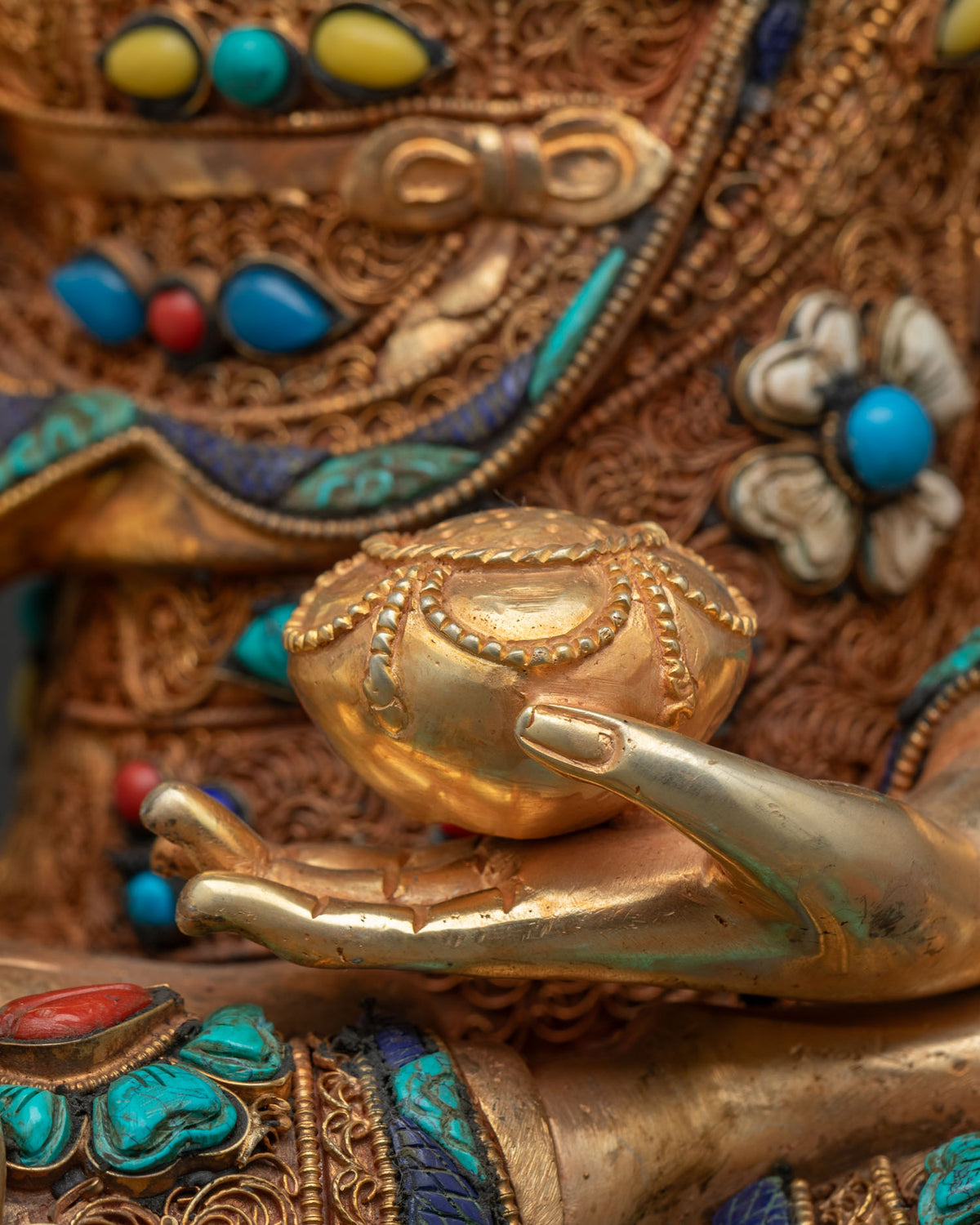 Historical Shakyamuni Buddha Statue – Handcrafted by Master Artisans