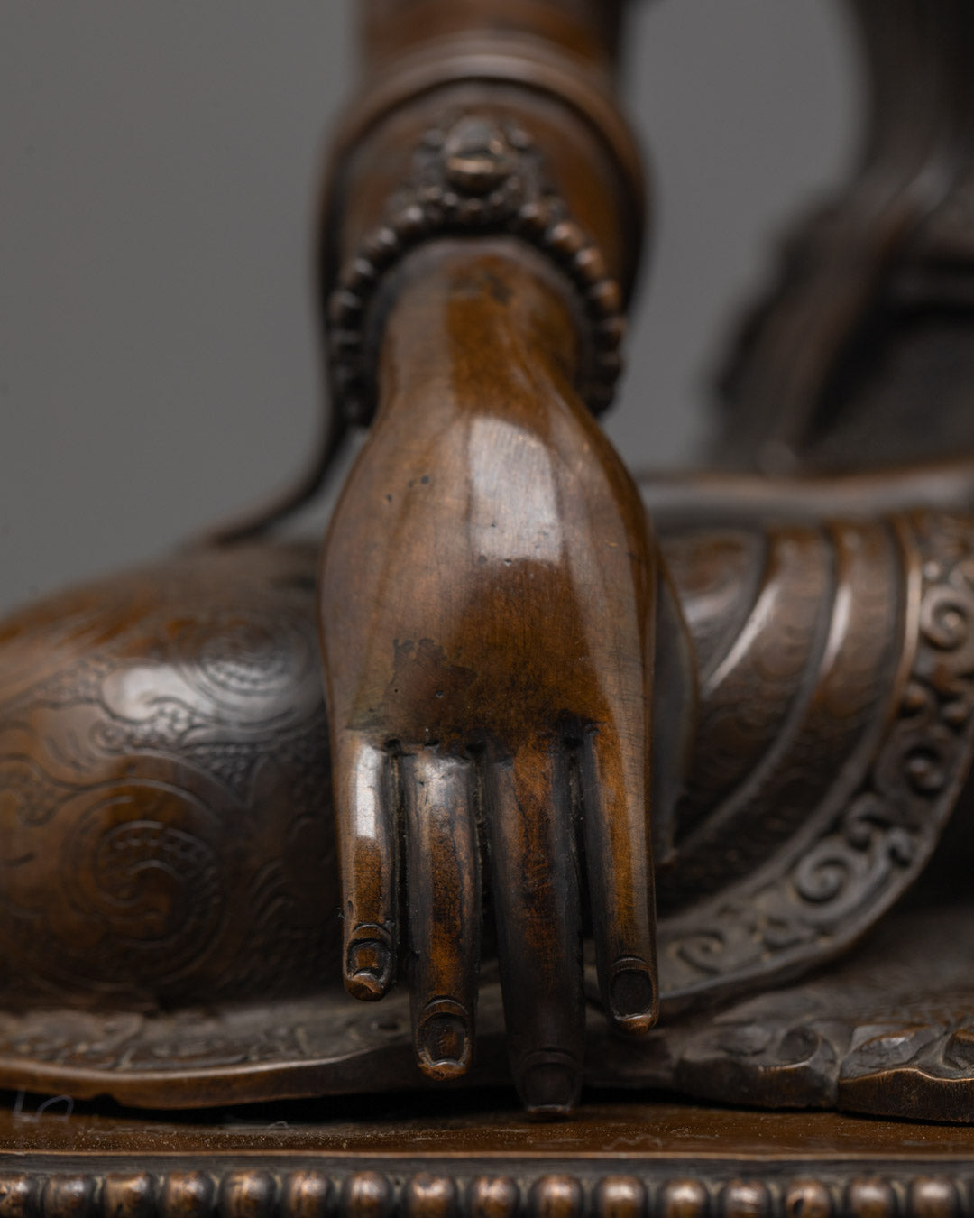 Traditional Jowo Shakyamuni Buddha Statue | Oxidized Sculpture