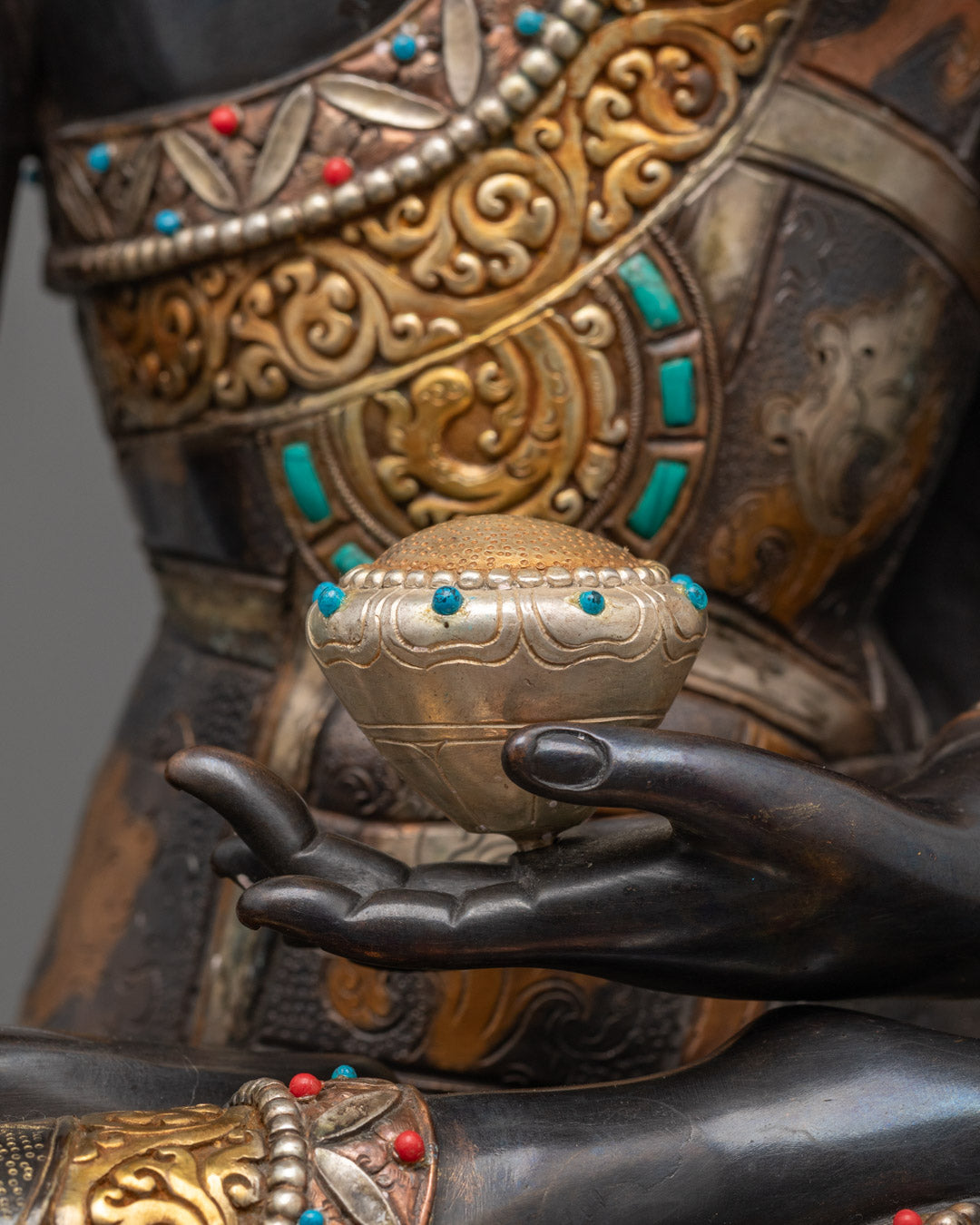 Premium Shakyamuni Buddha Statue | Traditional Buddhist Masterpiece