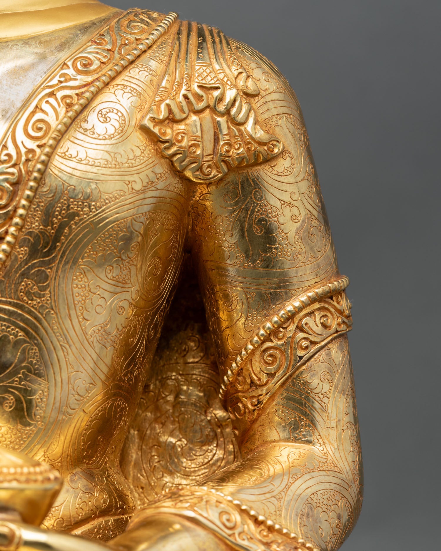 Shakyamuni Buddha Statue | Zen Decor for Peace & Harmony