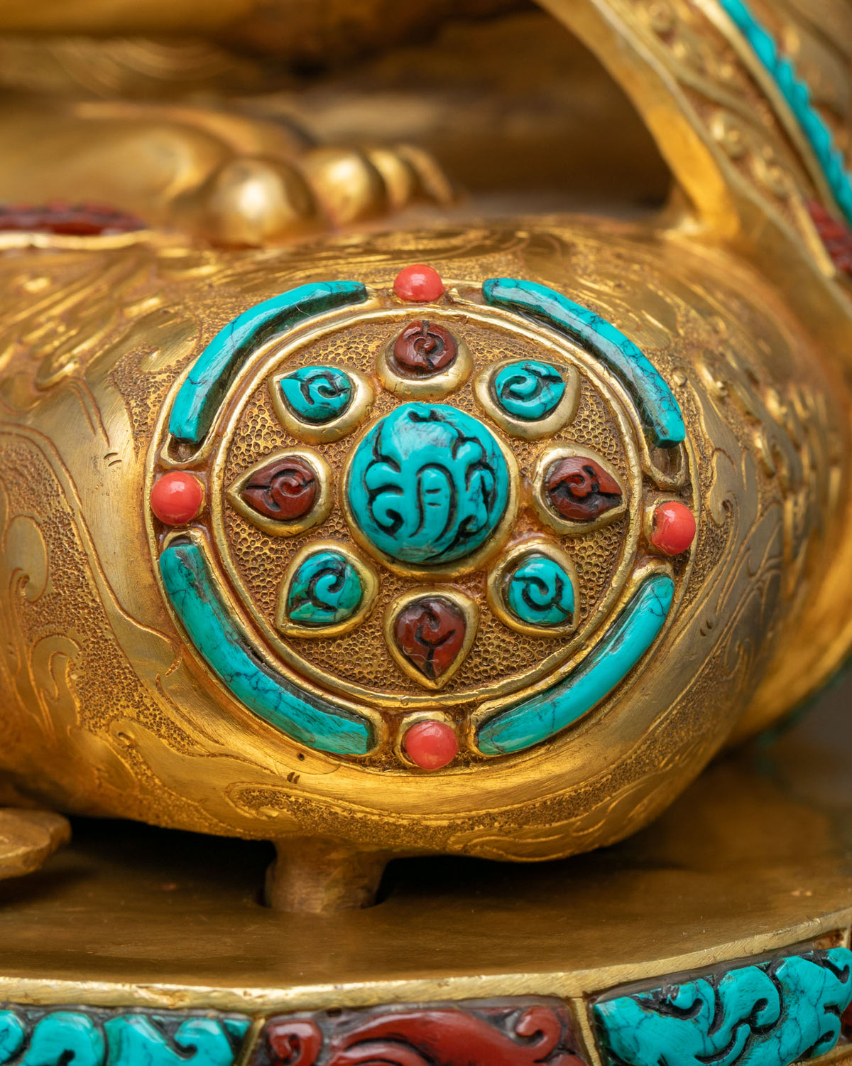 Serene Buddha Shakyamuni Sculpture | Buddhist Zen Decor for Meditation