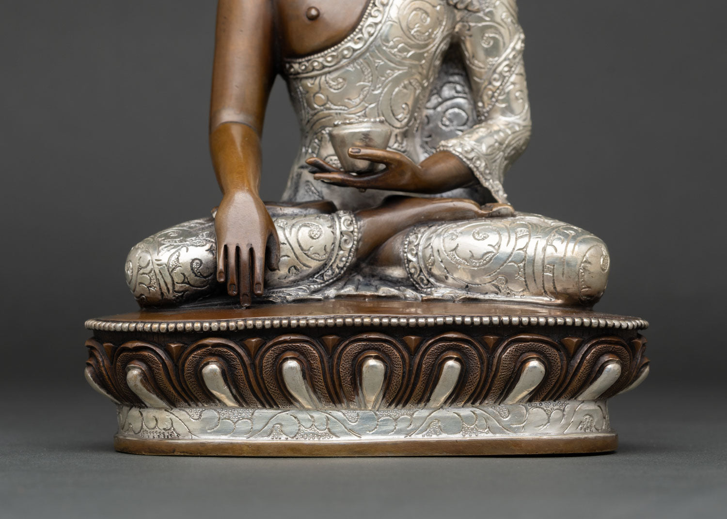 Buddha Shakyamuni Statue – Spiritual Decor from Nepal