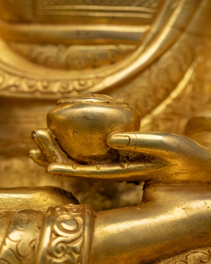 Historical Siddhartha Gautama Statue | Traditional Buddhist Artwork