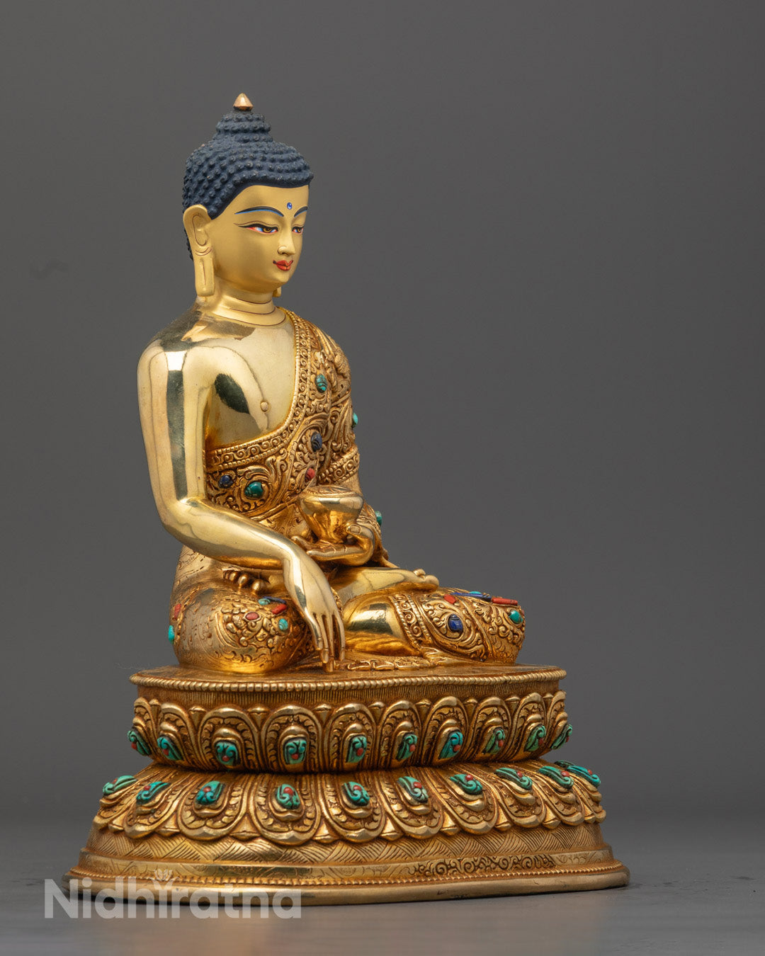 Shakyamuni Buddha Statue – Traditional Nepalese Craftsmanship for Spiritual Spaces