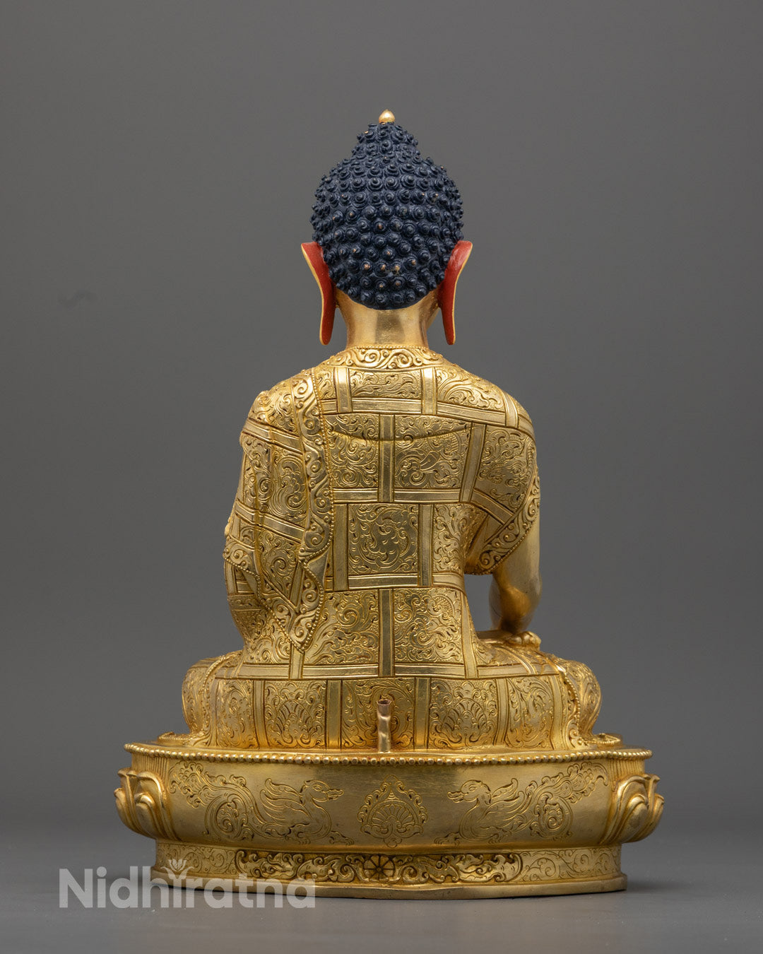 The Shakyamuni Buddha Statue for Buddhist Shrine