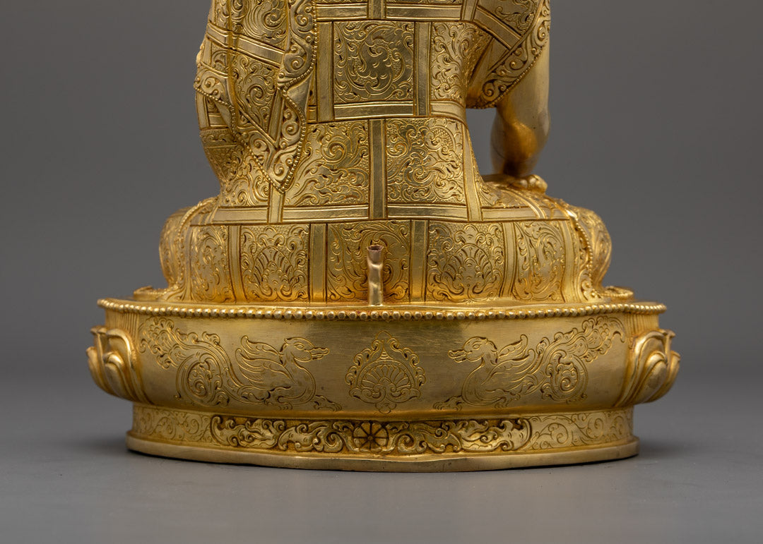 The Shakyamuni Buddha Statue for Buddhist Shrine