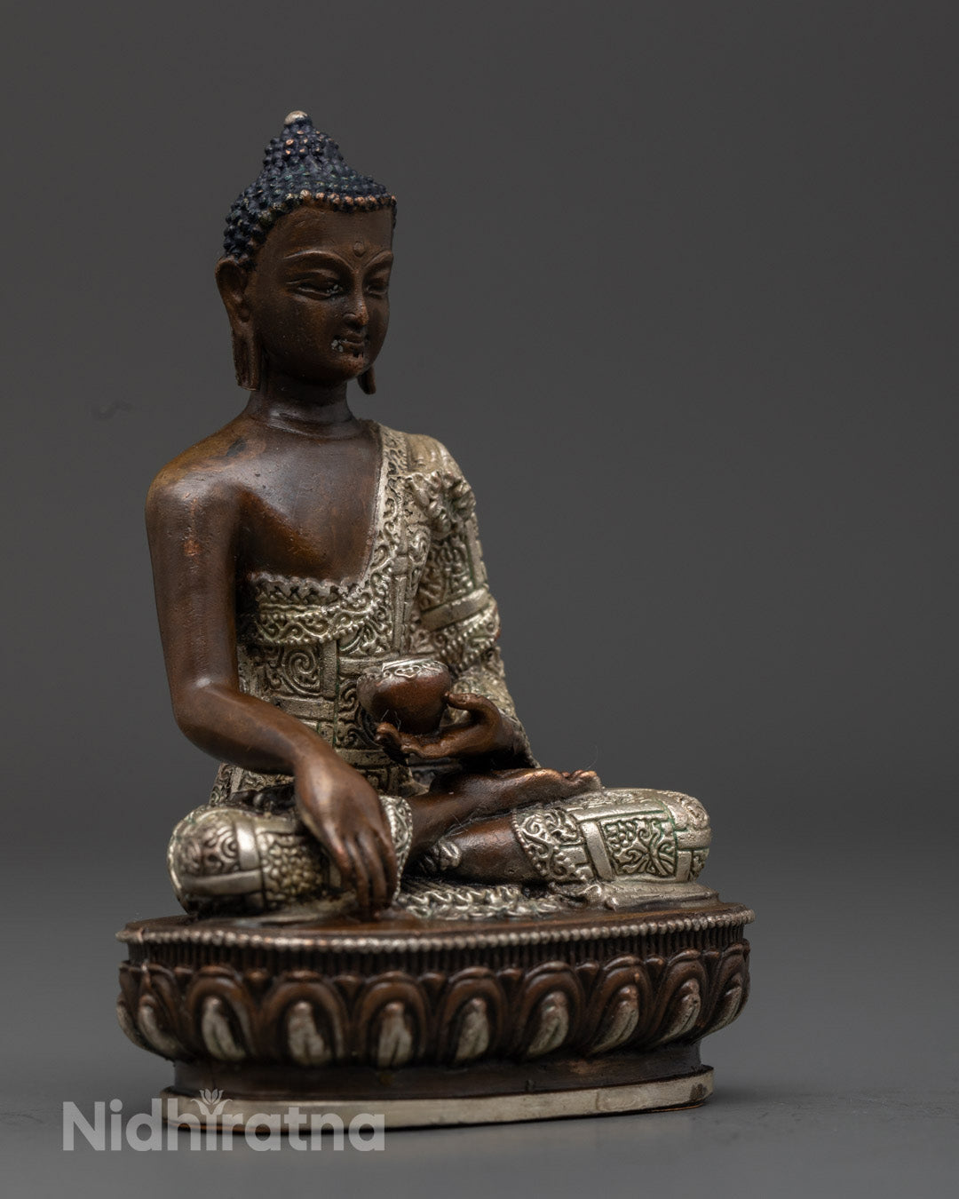 Buddha Shakyamuni Statue | Timeless Spiritual Art for Meditation