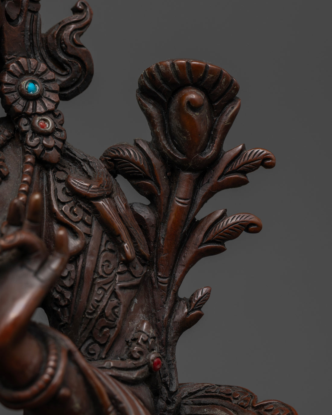 Oxidized Green Tara Statue: Perfect for Meditation