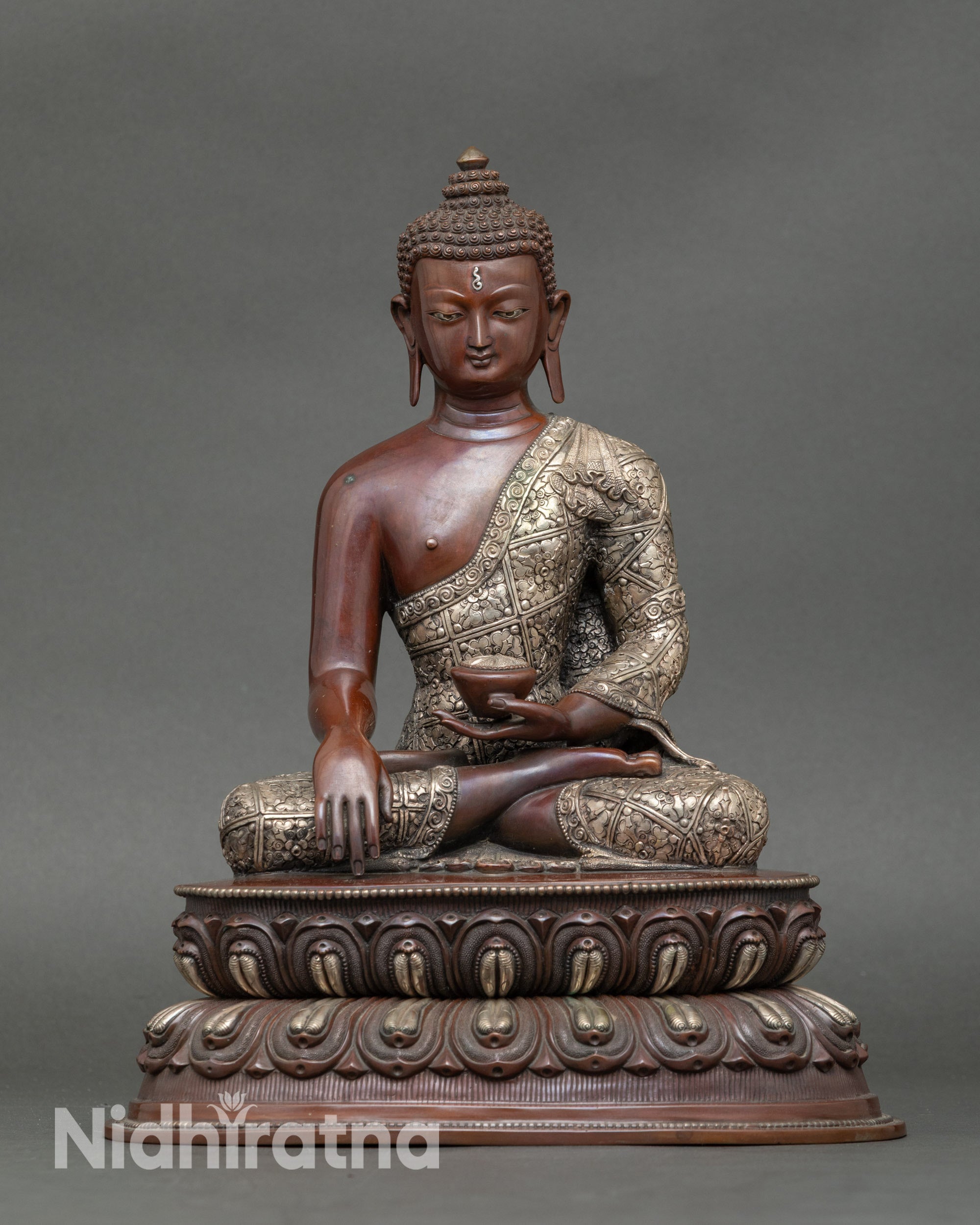 Siddhartha Gautama Buddha statue for meditation, handcrafted Nepalese copper art