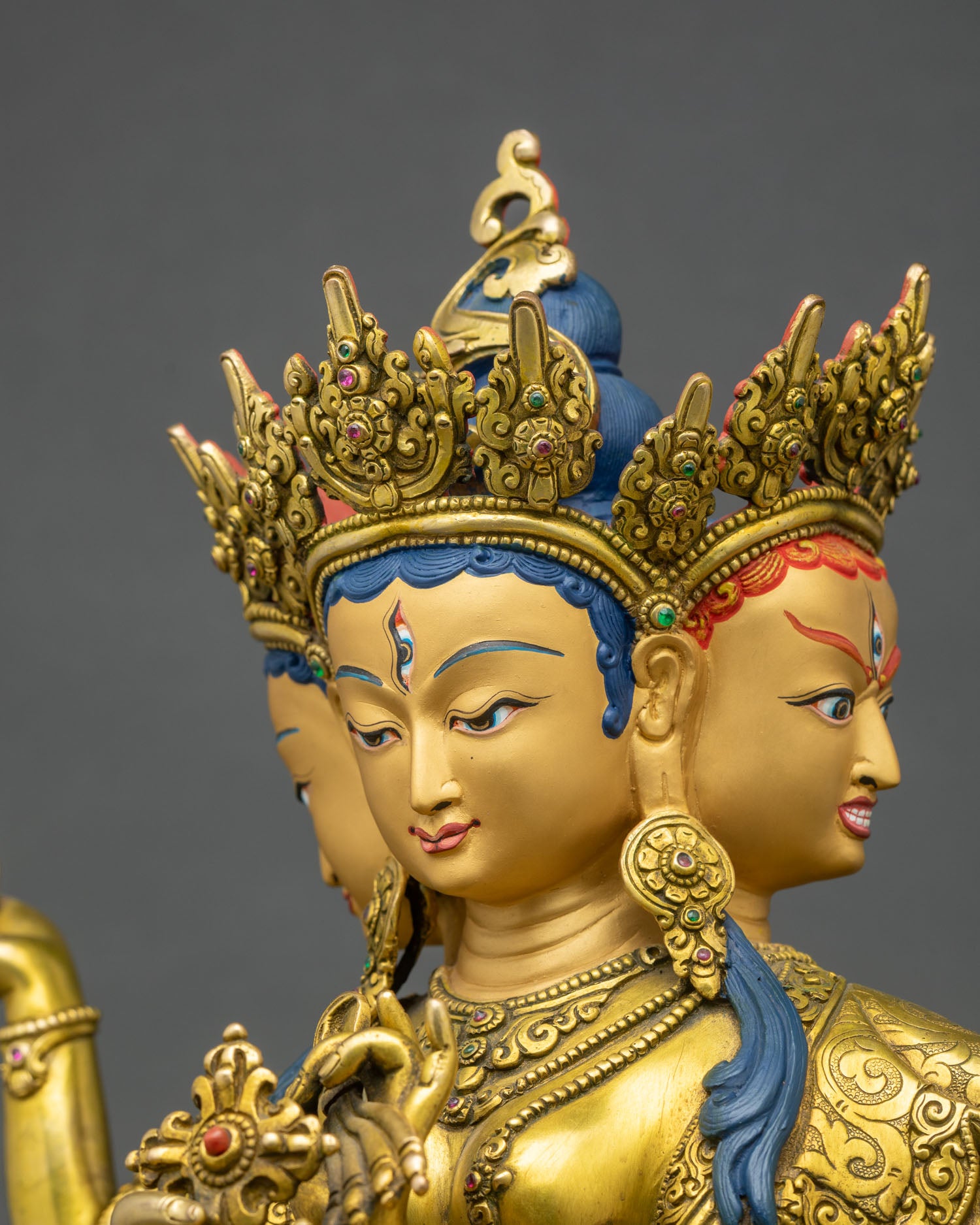 detailed-side-close-up-of-namgyalma-face-tibetan-goddess-of-long-life