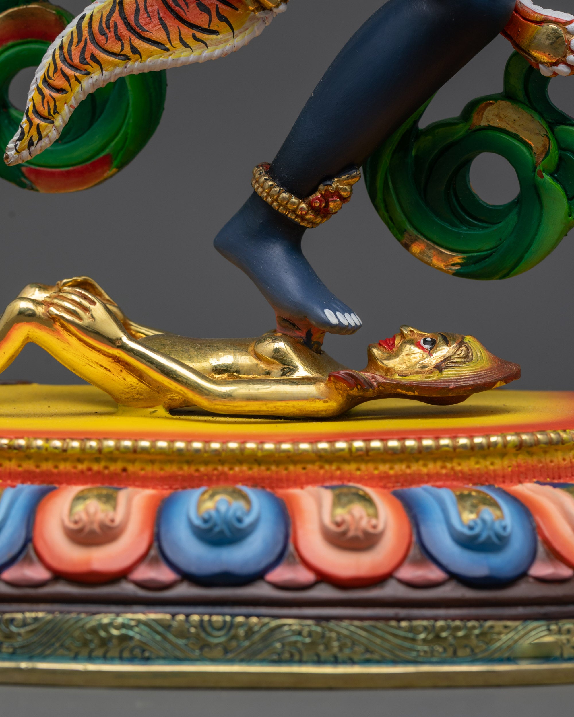Wrathful Lion-Faced Simha Mukha Statue | Tibetan Buddhist Artwork