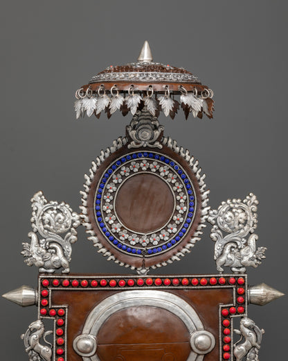 The Regal Oxidized Throne: A Symbol of Abundant Blessings