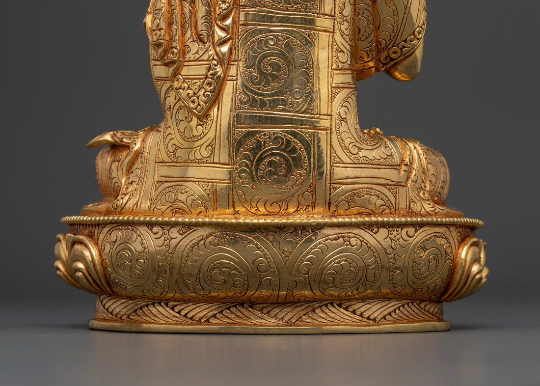 Tsongkhapa: The Sacred Guide in Radiant Gold