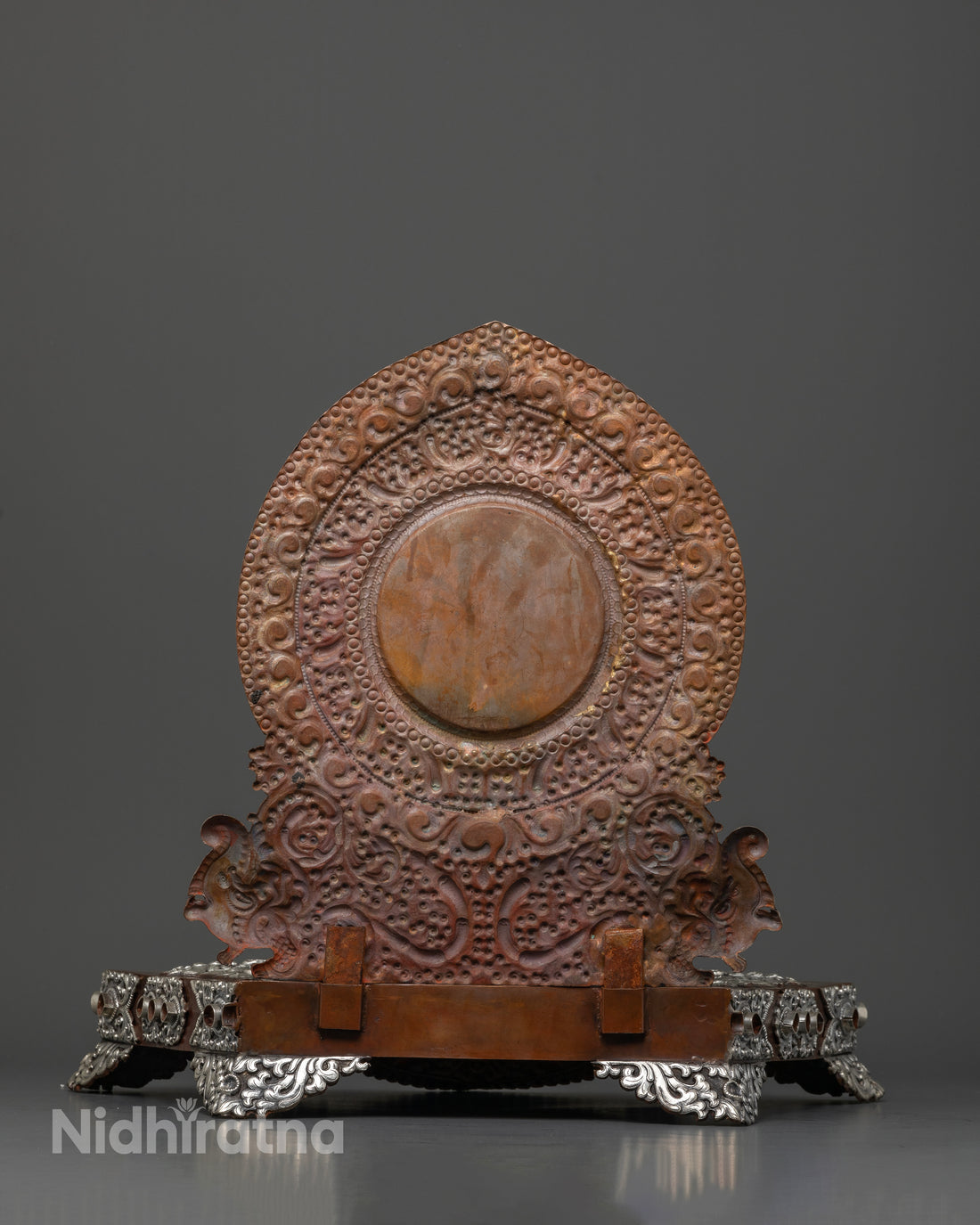 Majestic Throne: The Oxidized Seat of Prosperity