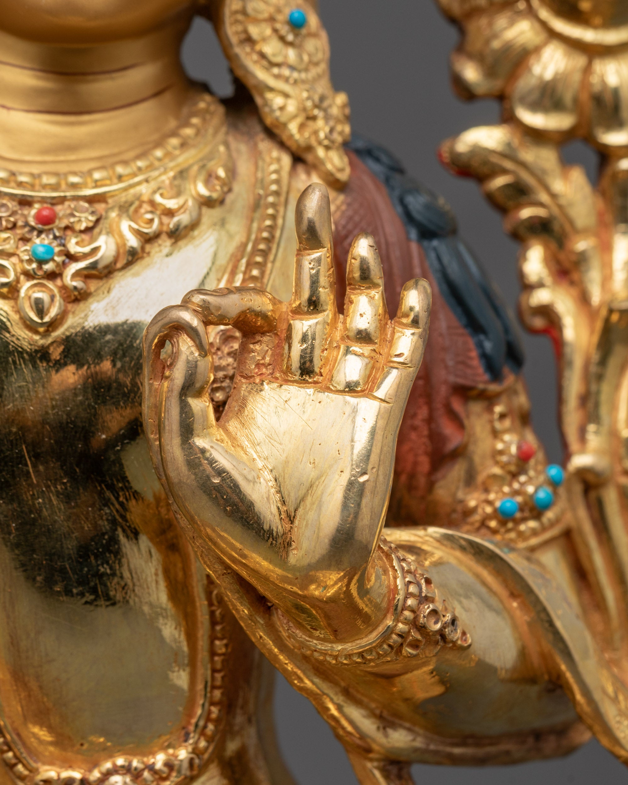 Top angle of Manjushri Statue revealing consecration chamber and finely engraved lotus petals