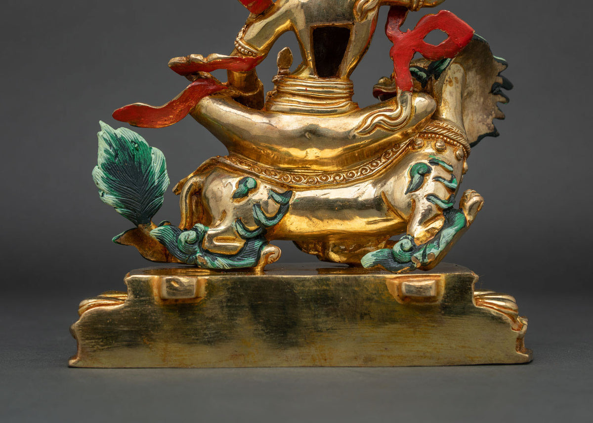 Tseringma Statue