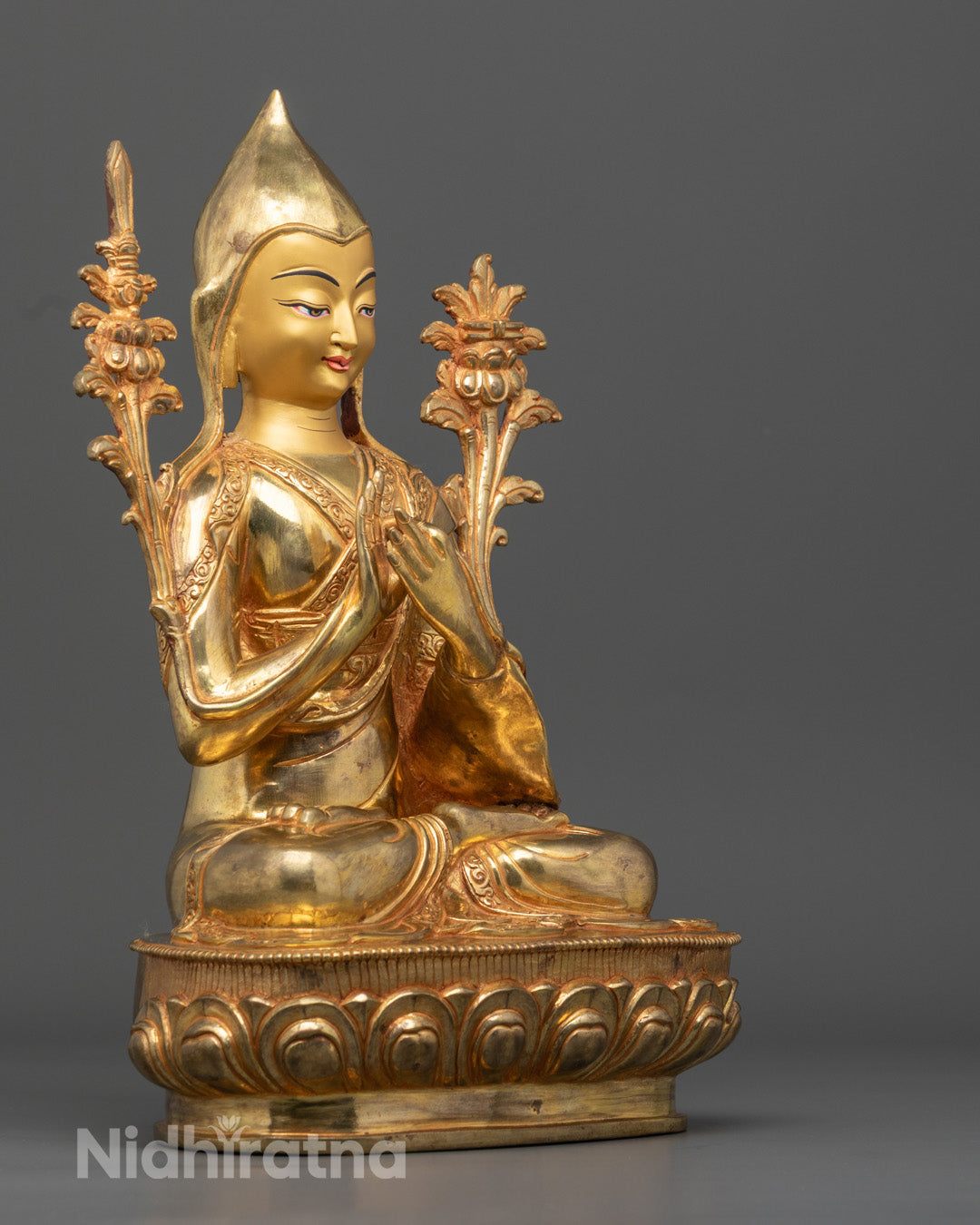 Guru Tsongkhapa with Disciples Statues