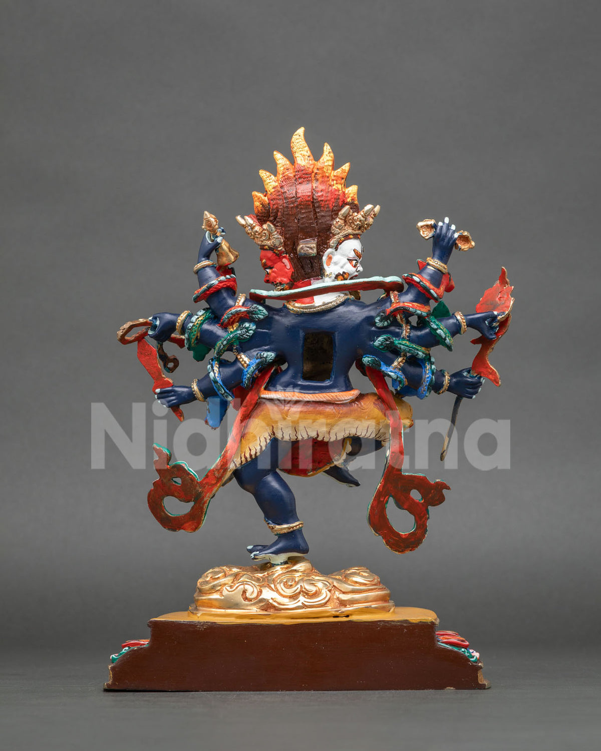 Uchusma Statue