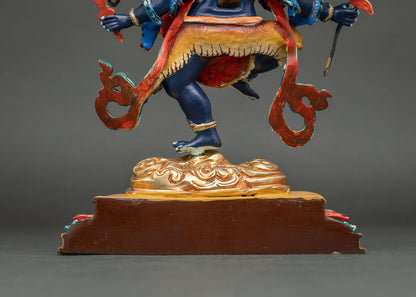 Uchusma Statue