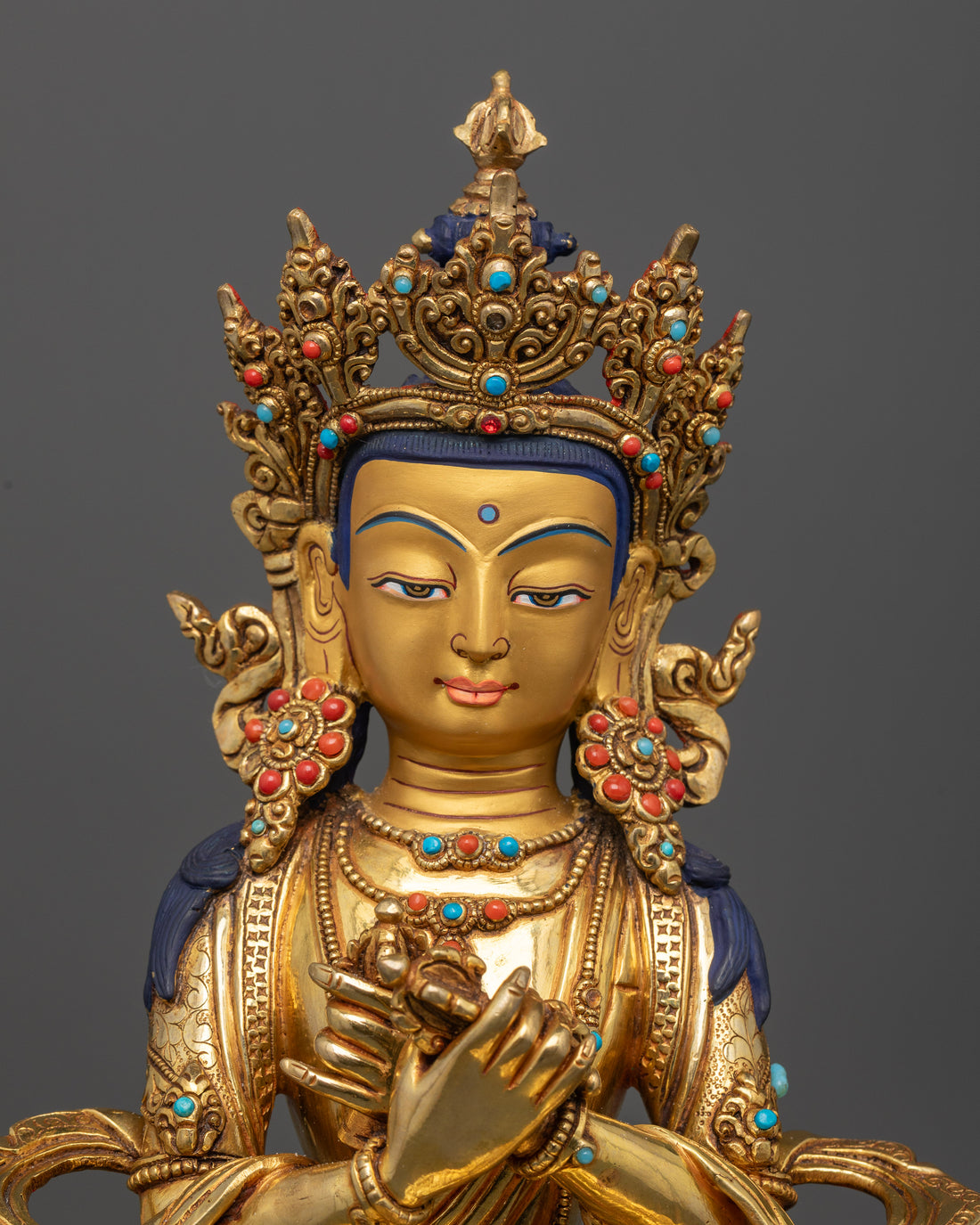 The Divine Vajra: Vajradhara's Path to Enlightenment