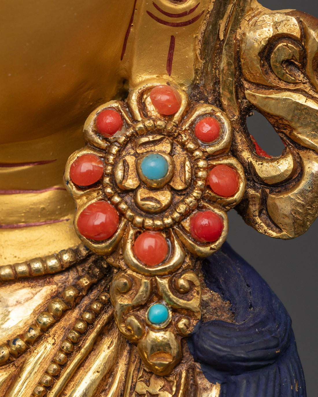 The Divine Vajra: Vajradhara's Path to Enlightenment