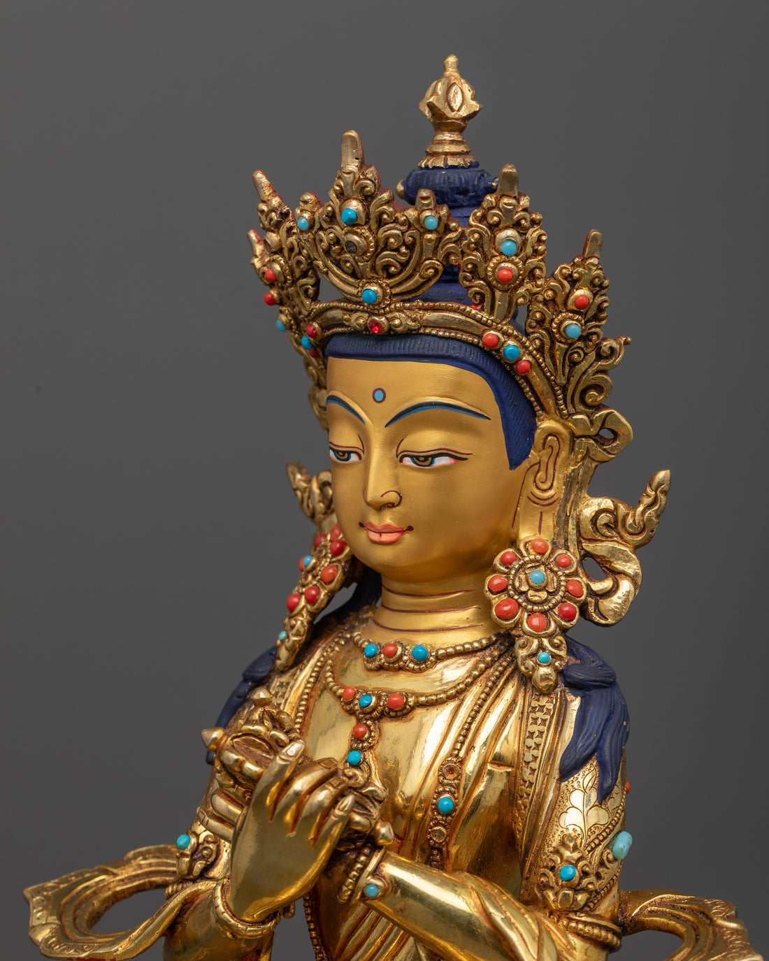 The Divine Vajra: Vajradhara's Path to Enlightenment