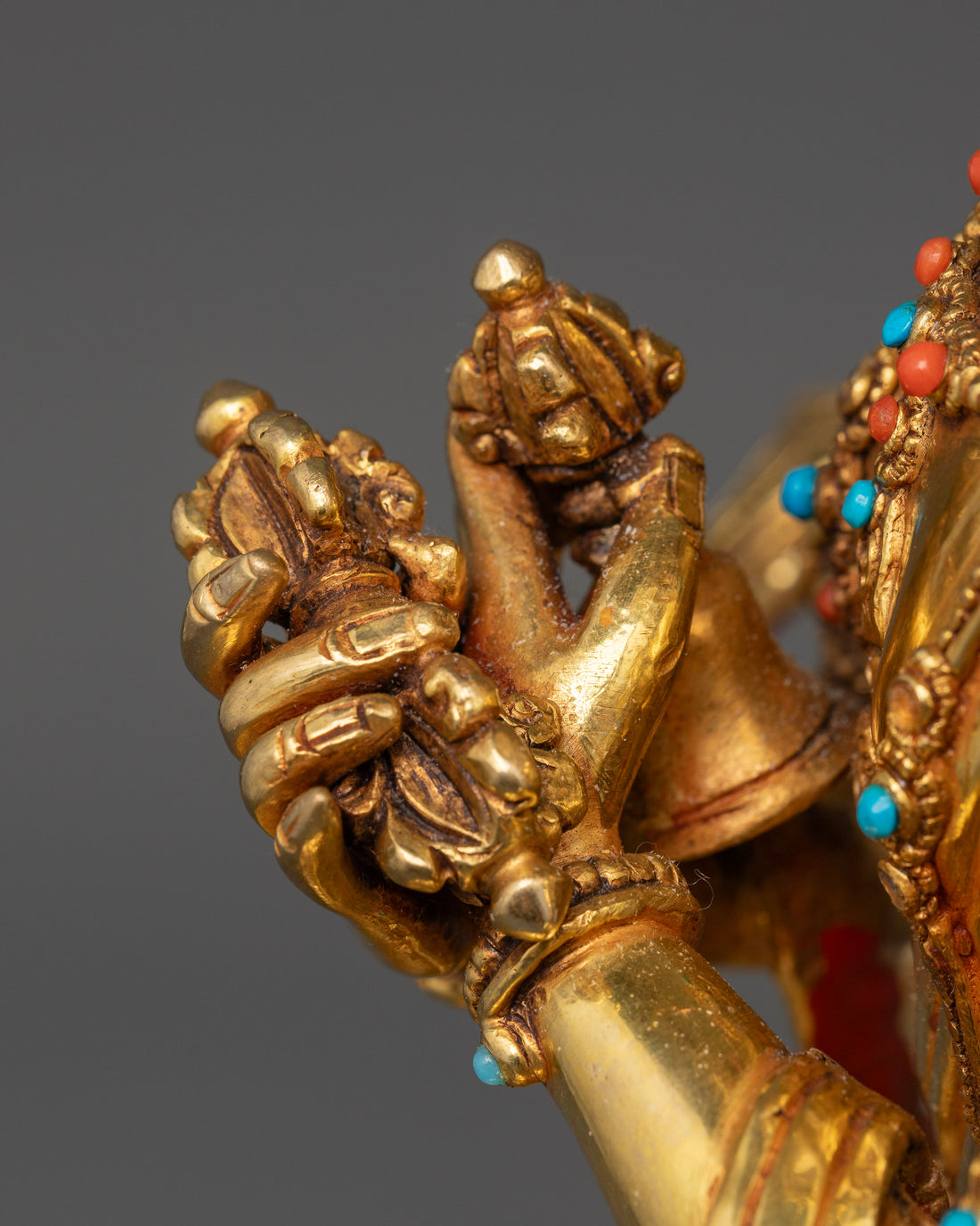 The Divine Vajra: Vajradhara's Path to Enlightenment