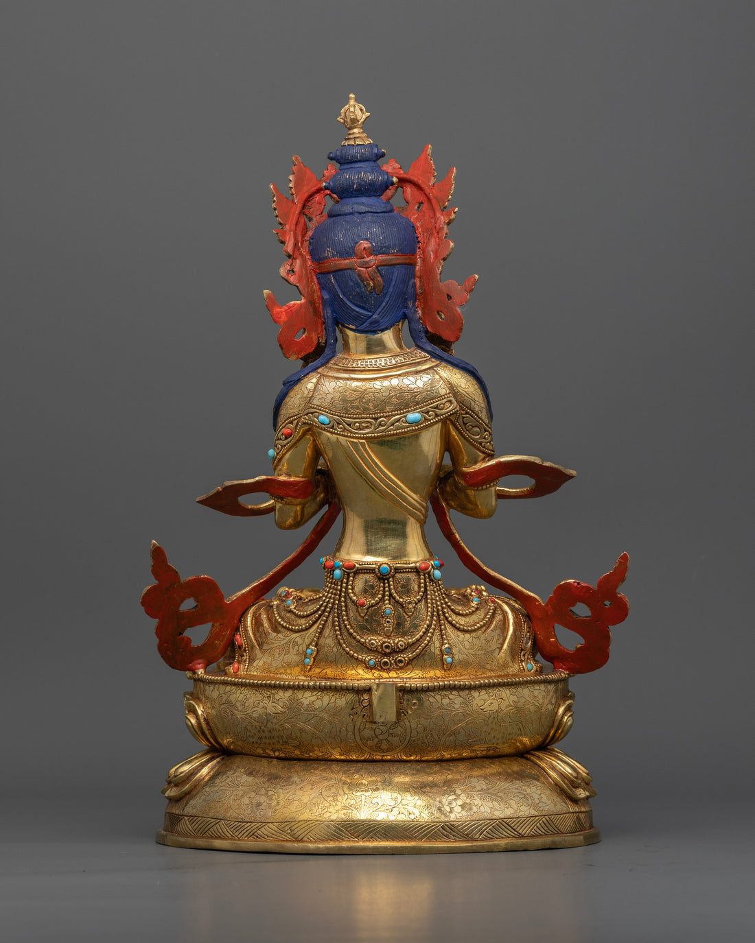 The Divine Vajra: Vajradhara's Path to Enlightenment