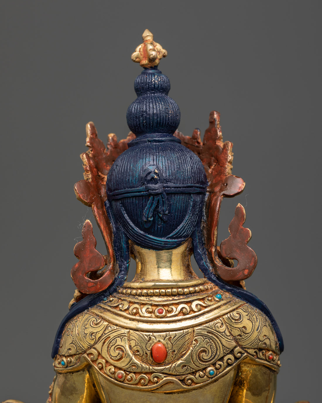 Lotus of Enlightenment: Vajradhara with a Luminous Gemstone Halo