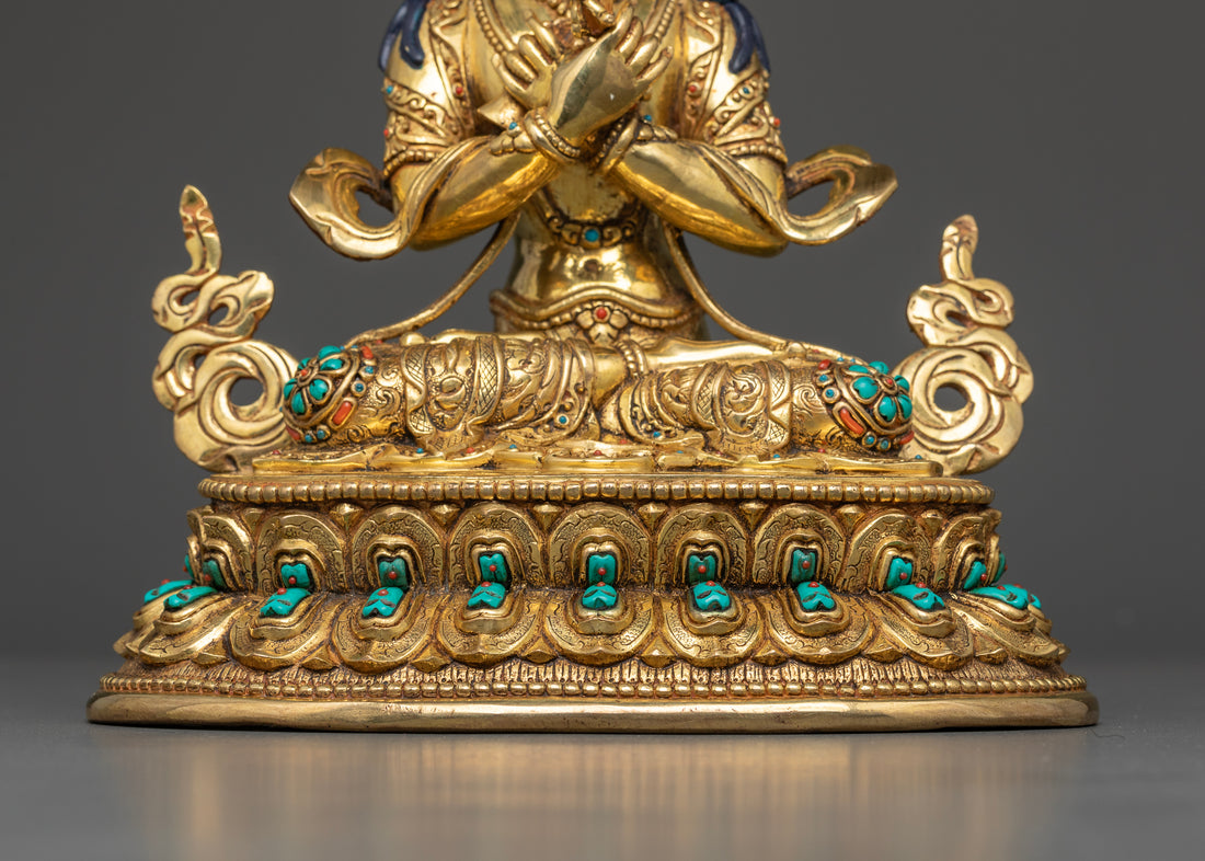 Lotus of Enlightenment: Vajradhara with a Luminous Gemstone Halo