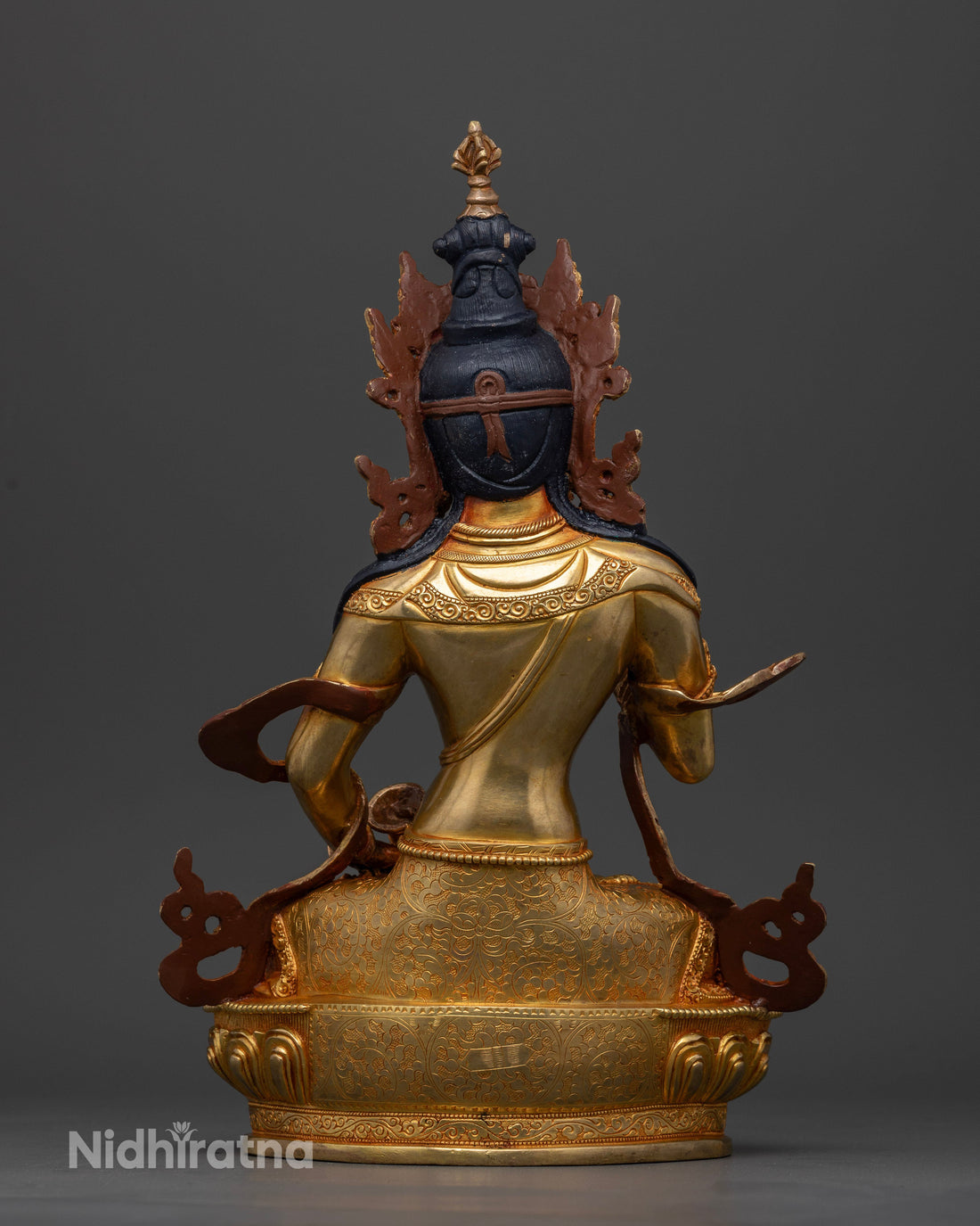 Om Vajrasattva Hum: Chanting for Spiritual Cleansing