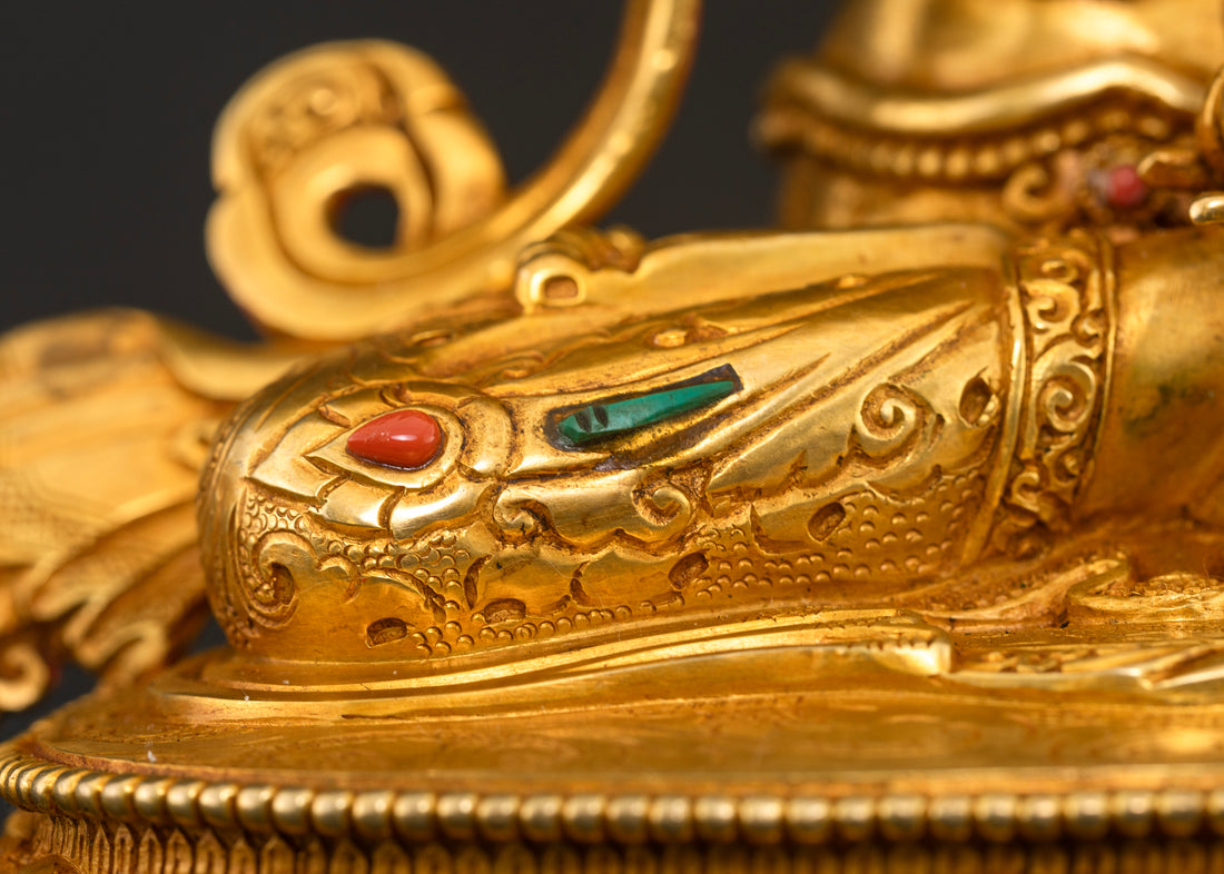 Handcrafted Purity: The Unique Vajrasattva Statue