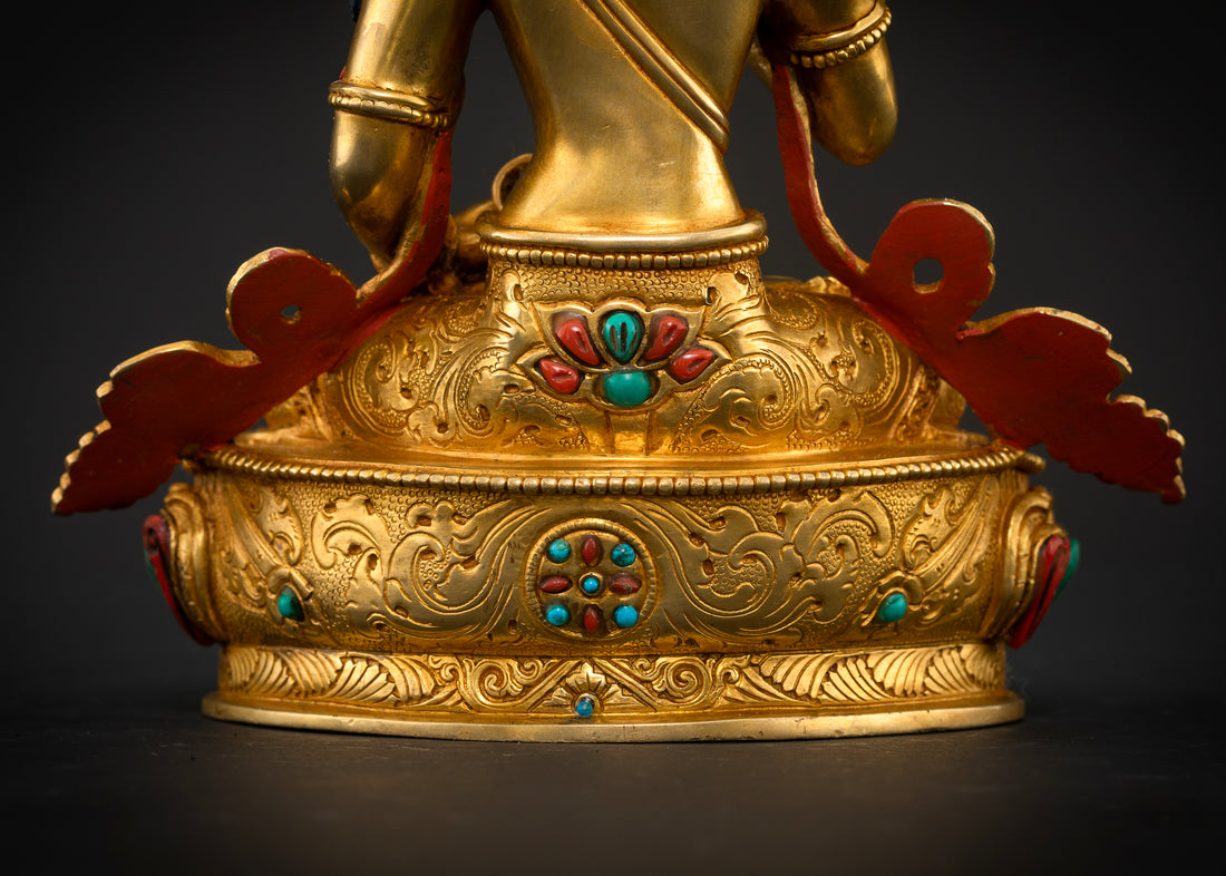 Handcrafted Purity: The Unique Vajrasattva Statue