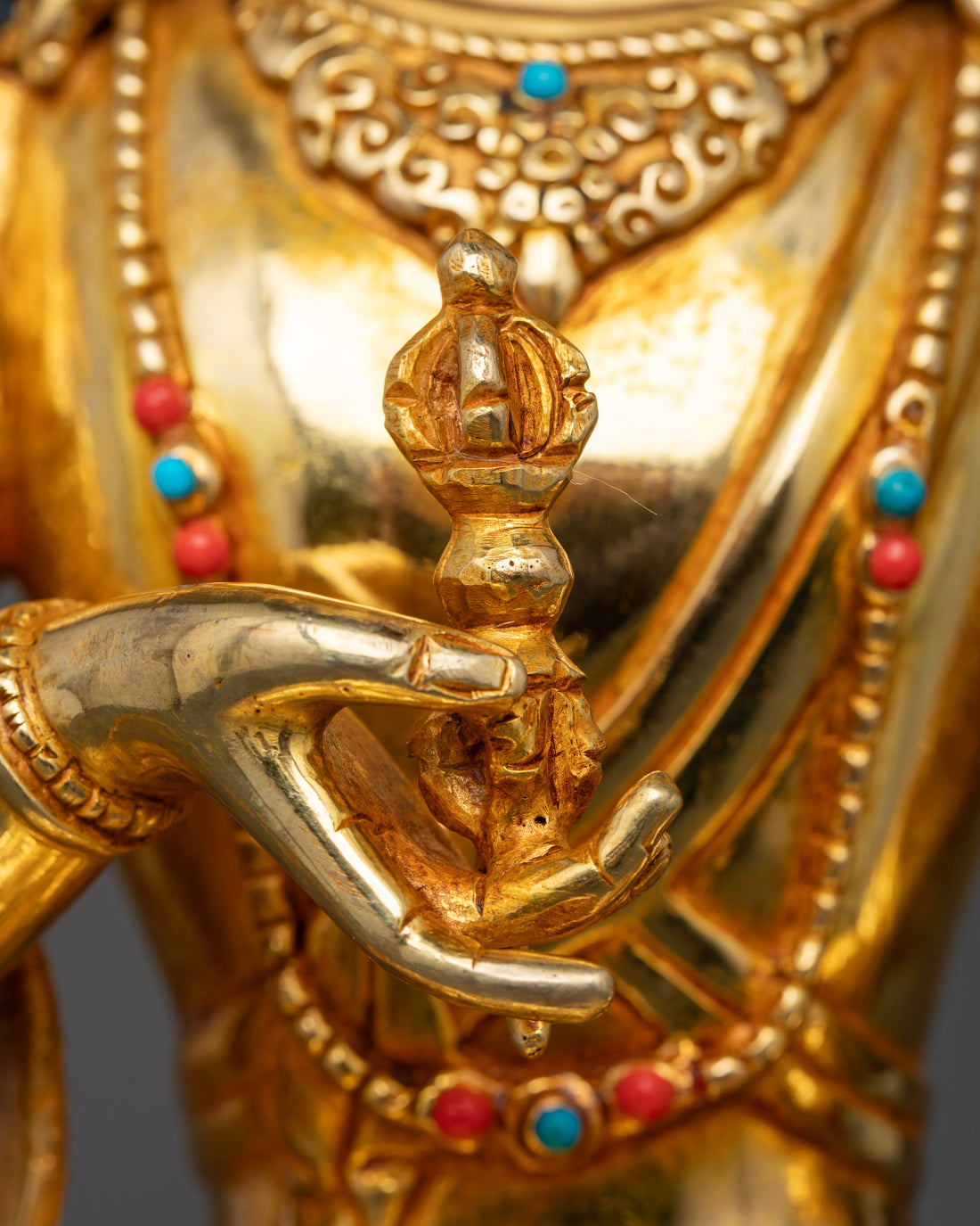 Vajrasattva Statue: The Radiant Embodiment of Purification and Transformation