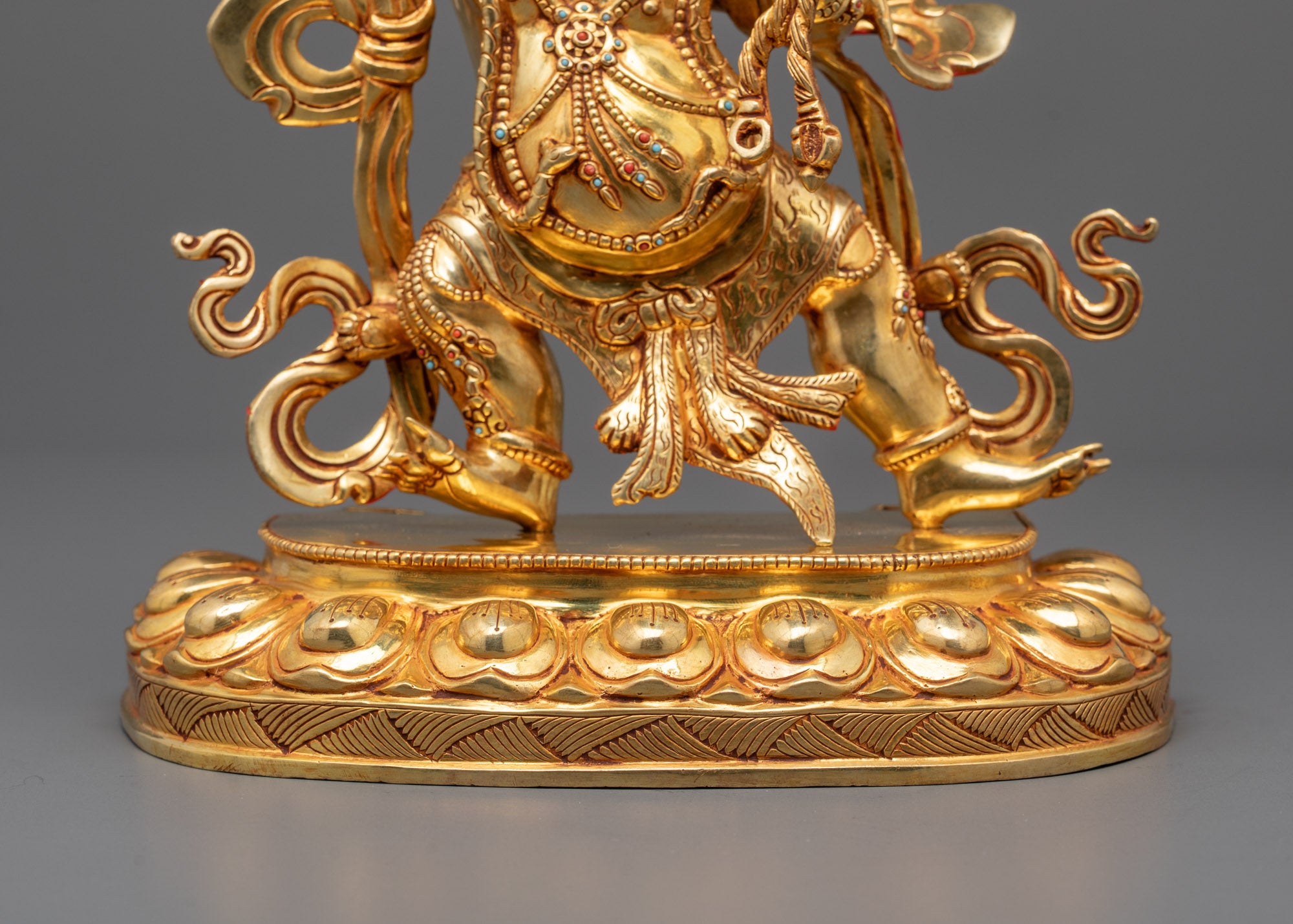 Fearsome Vajra-Wielding Vajrapani Statue | Symbol of Divine Power
