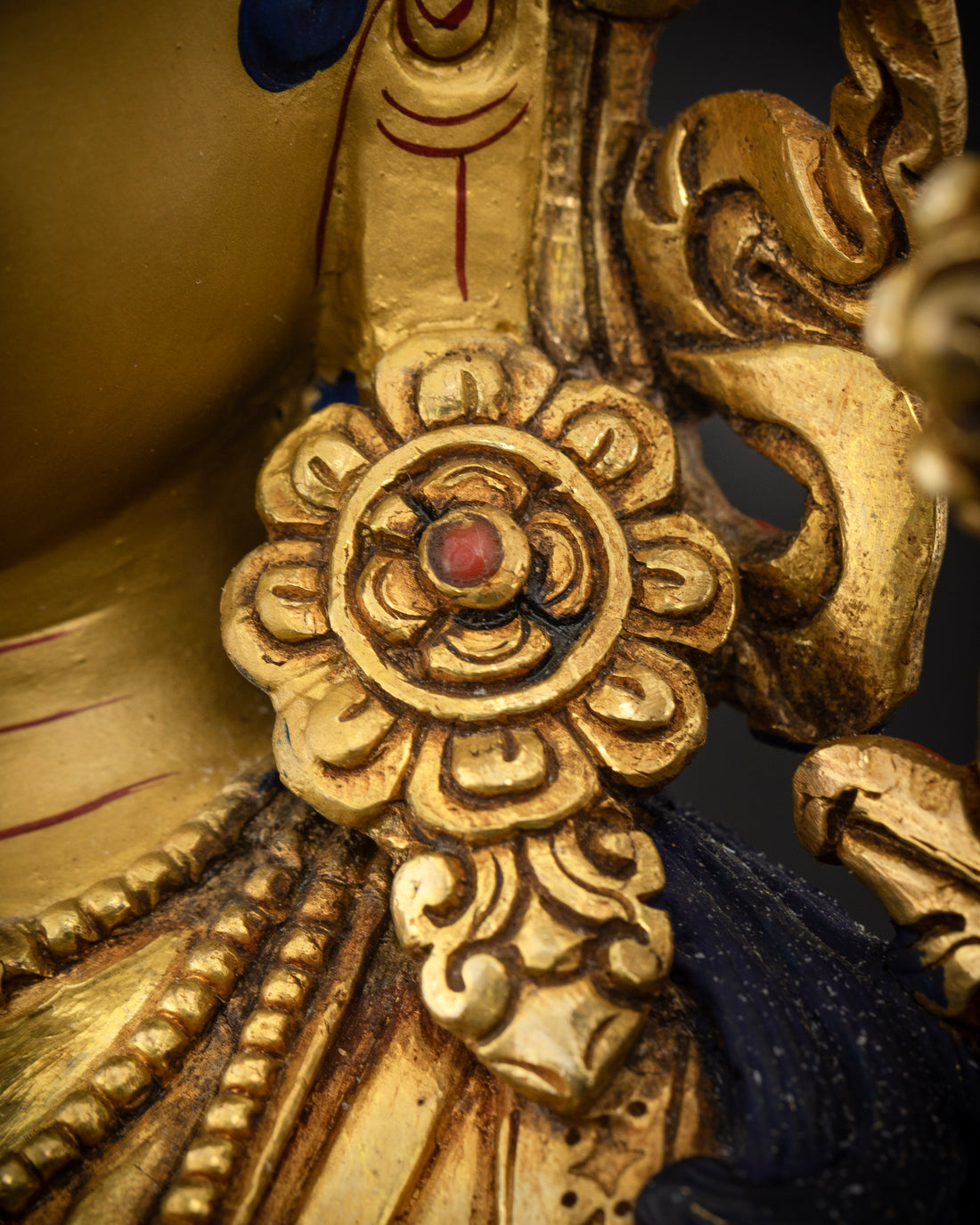 Enlightened Eyes: Tara Deity of Profound Awareness