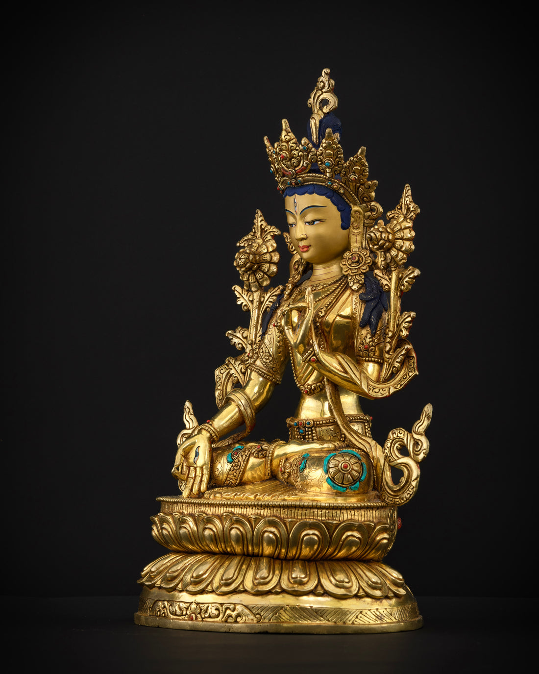 Enlightened Eyes: Tara Deity of Profound Awareness