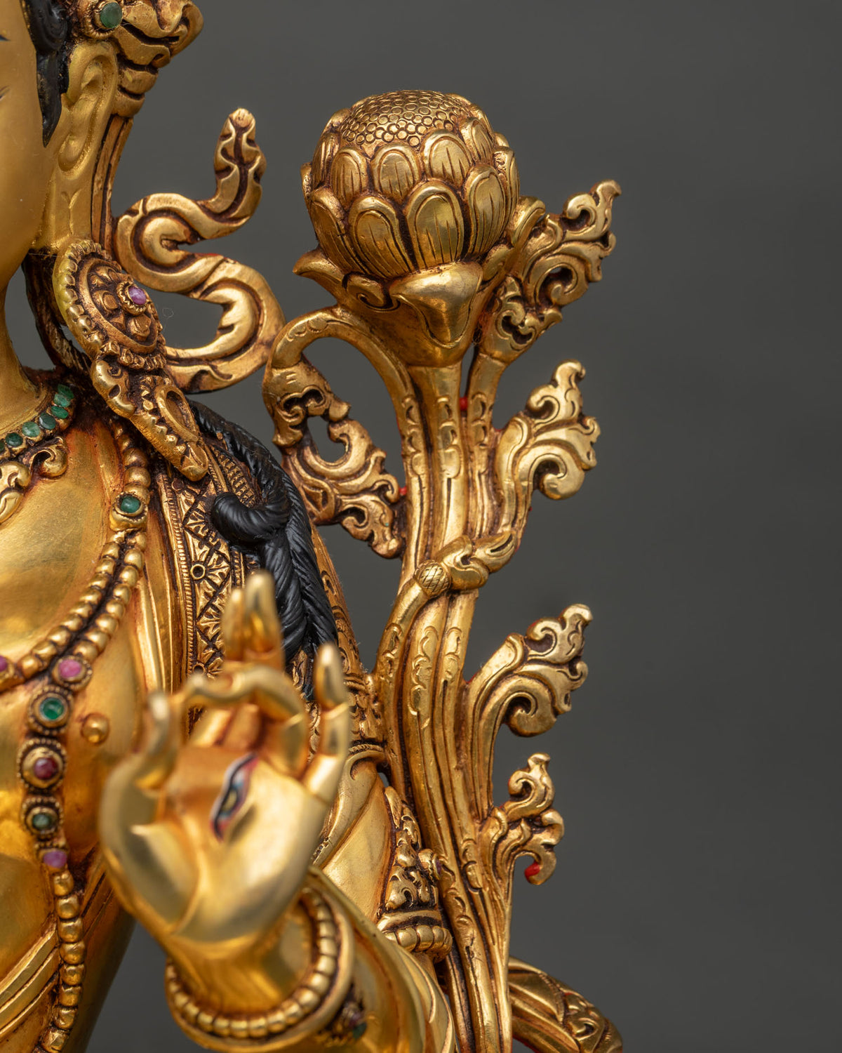 Buddhist White Tara Statue – Seven-Eyed Goddess of Longevity