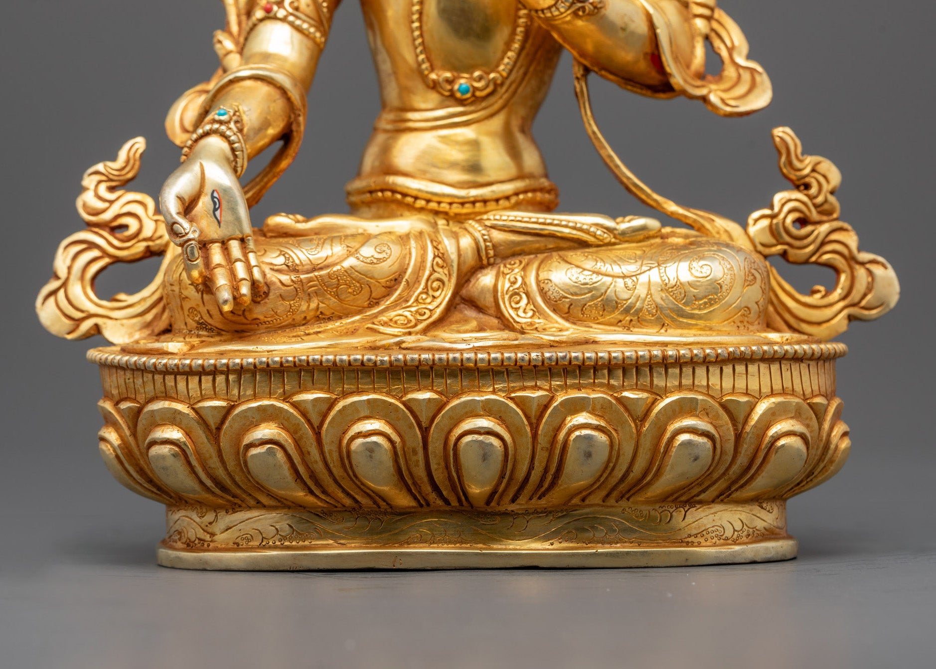 Traditional White Tara Statue | Sacred Nepalese Artistry