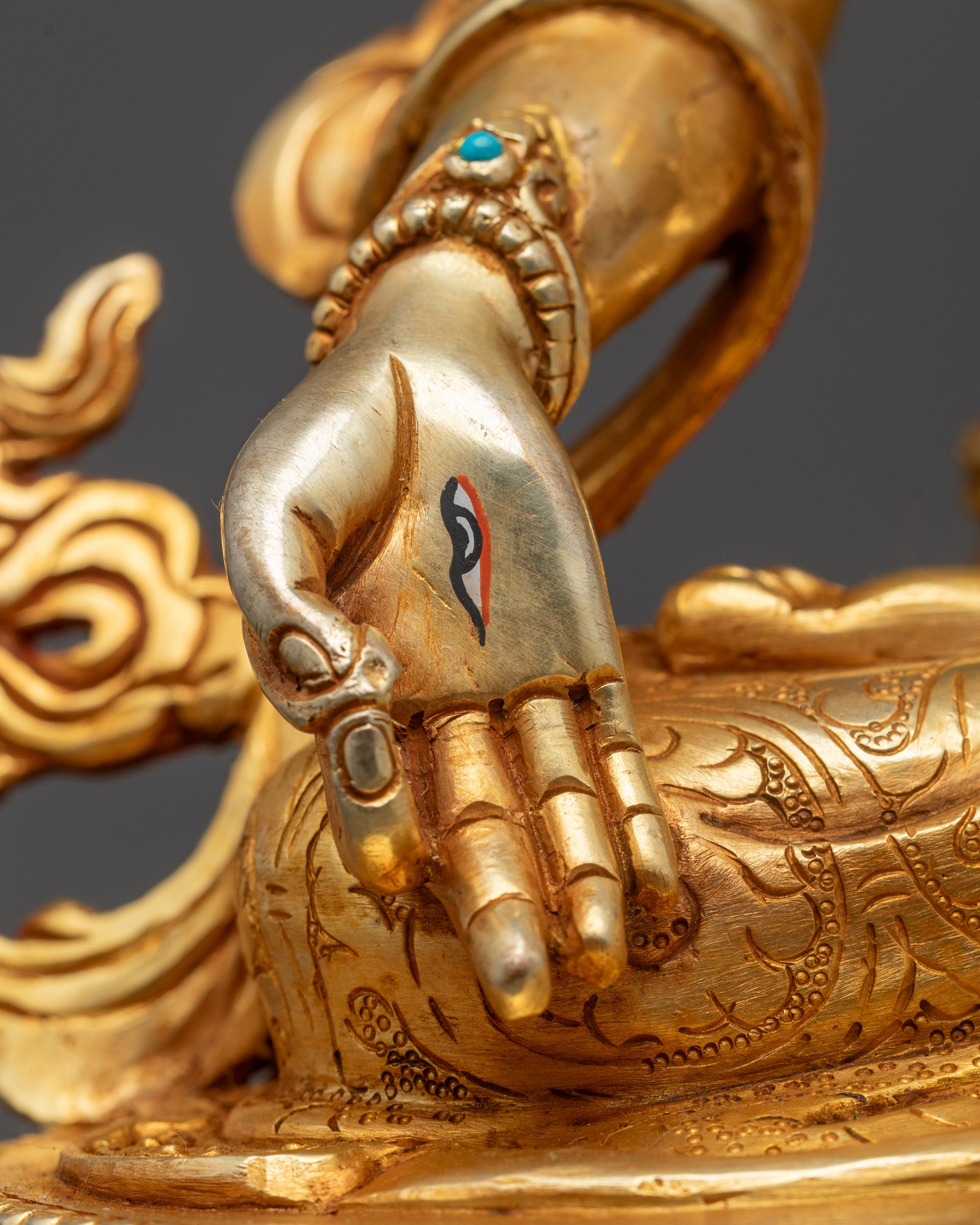 Traditional White Tara Statue | Sacred Nepalese Artistry
