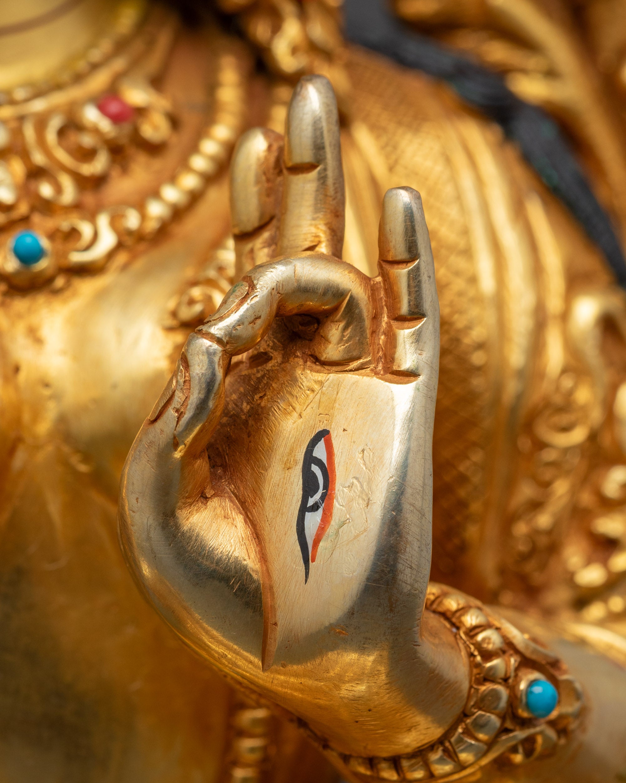 Traditional White Tara Statue | Sacred Nepalese Artistry