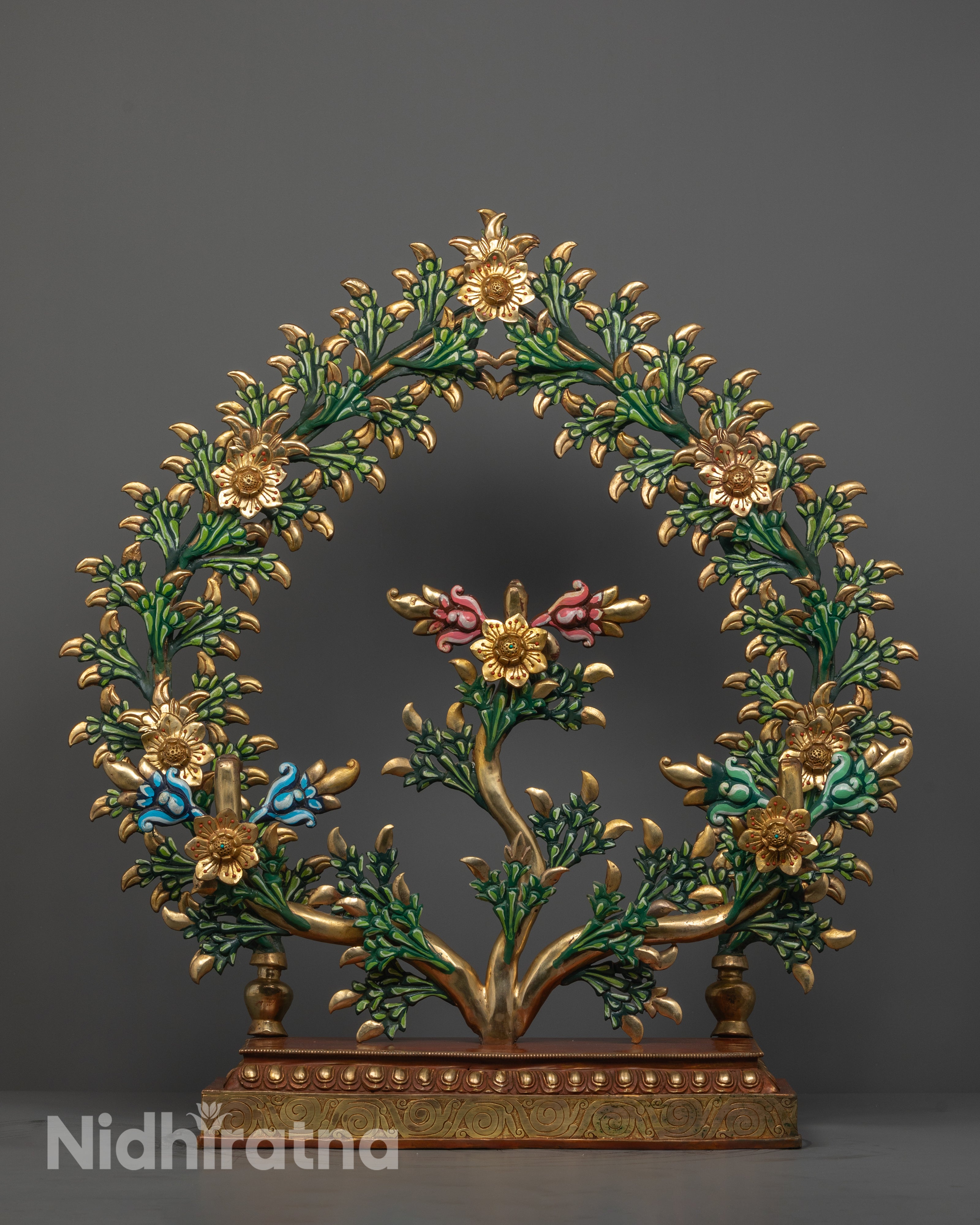 Zoomed-in image of the statue’s hollow chamber designed for placing mantras 